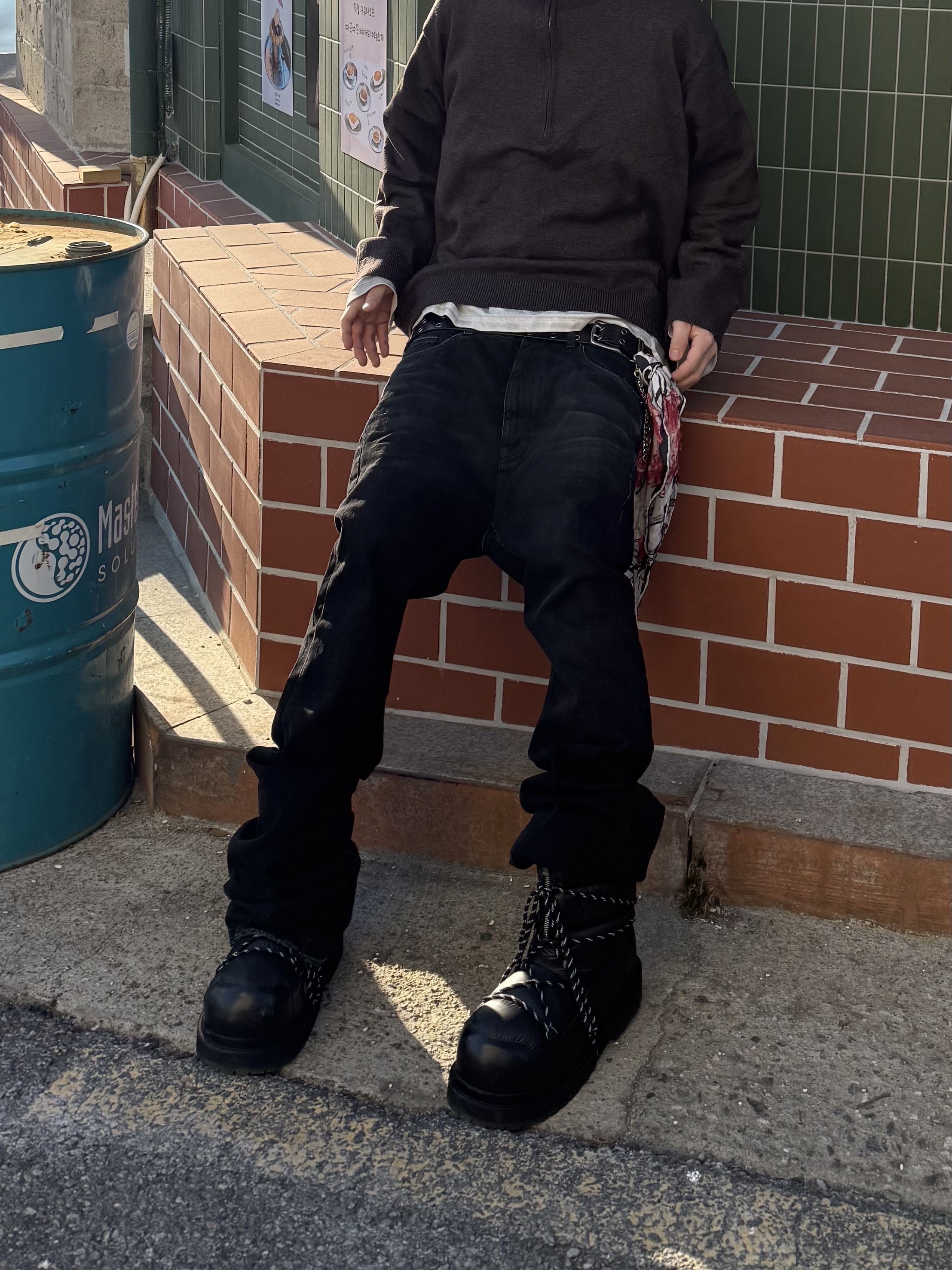 Balenciaga Layered Jeans Black Multicolored 착용 스타일 - 3