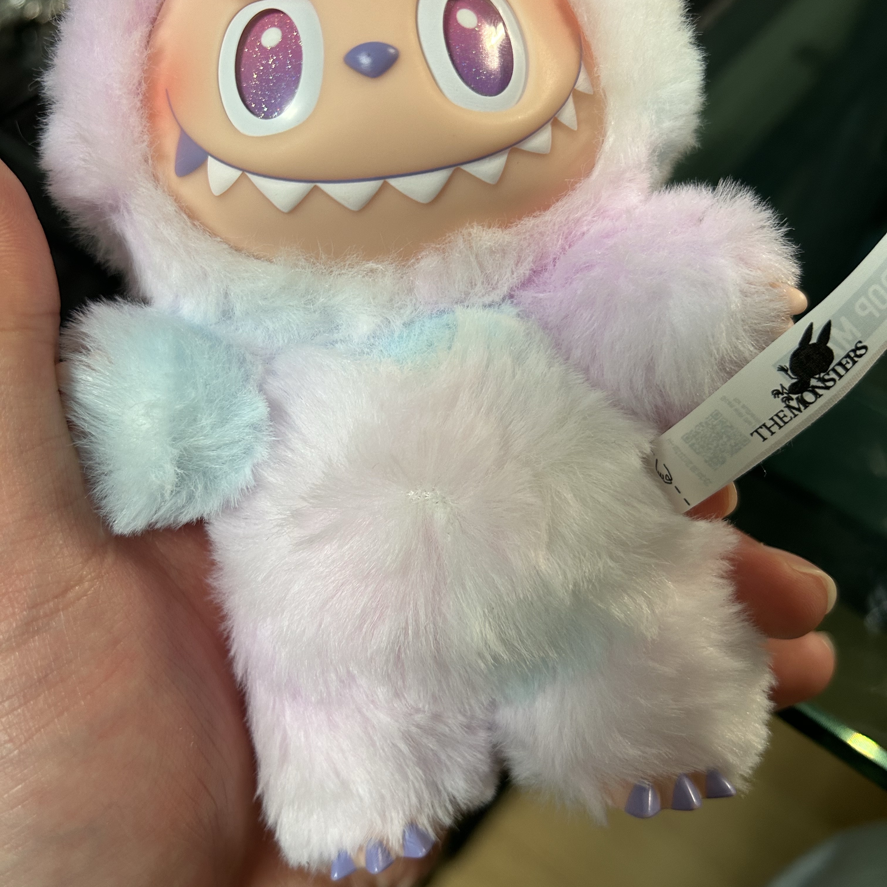 Pop Mart Labubu The Monsters Highlight Series Luck Keyring (Opened Case) 착용 스타일