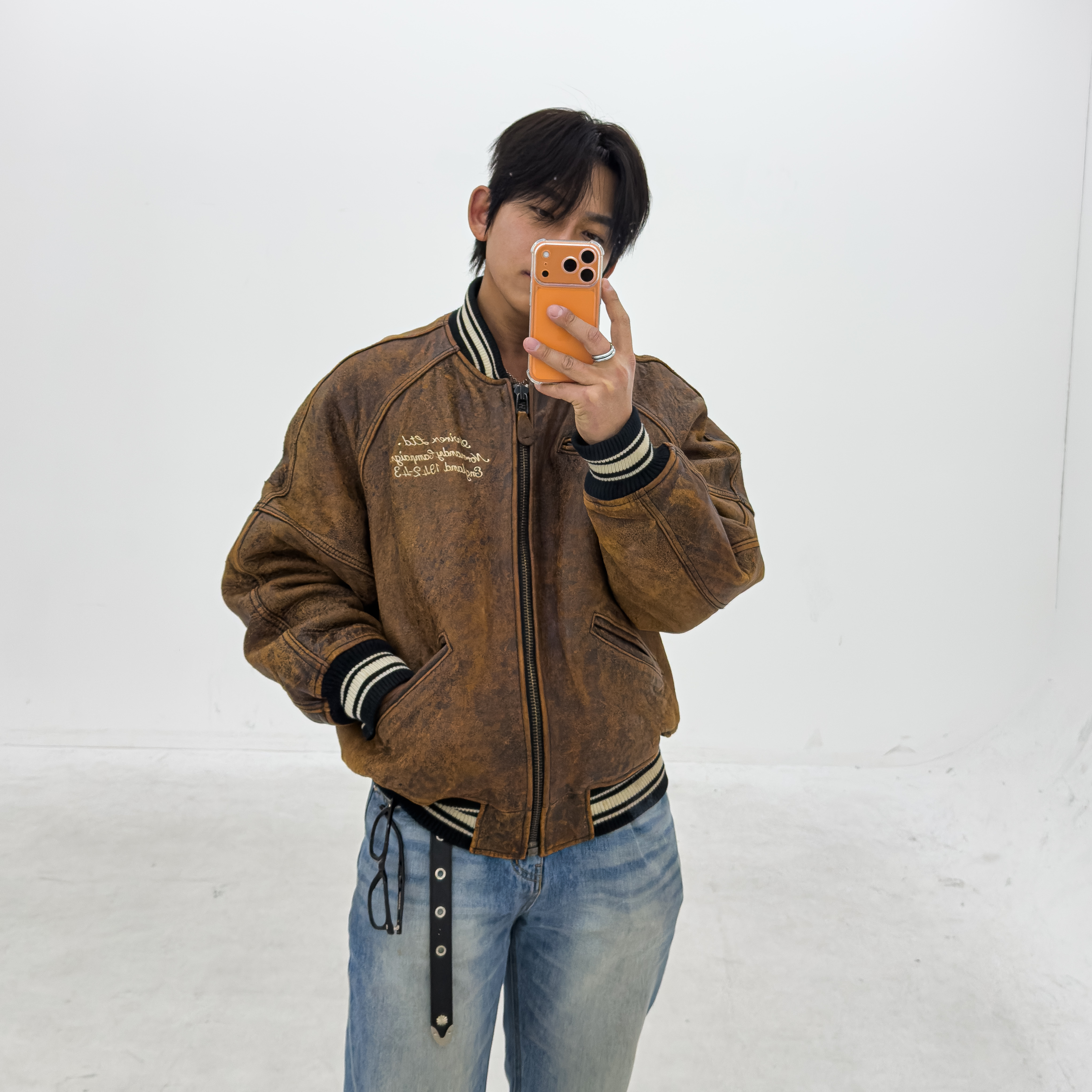 Avirex 7522 A-2 Leather Jacket Brown - 24FW, Kinchi x My Name Is Peter Boots - 888 (a) Yellow 착용 스타일 - 2