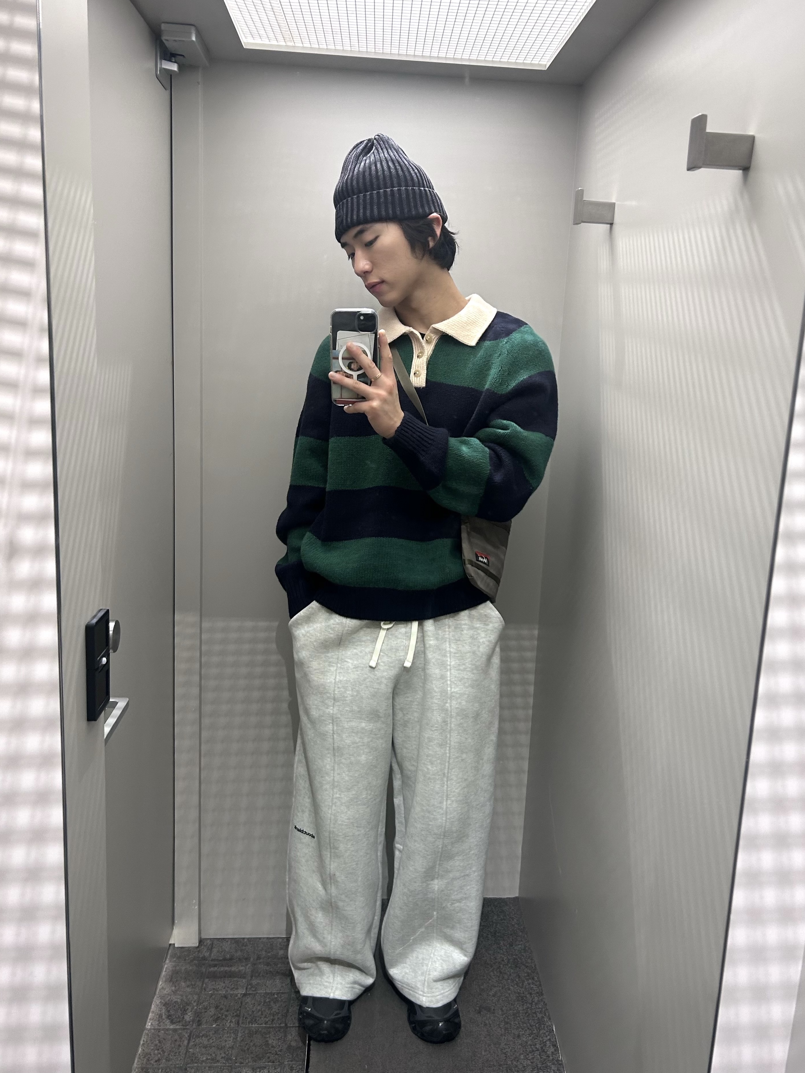 [KREAM 단독] About:Blank Pleated Sweatpant Grey Marl Black - 26SS 착용 스타일 - 5