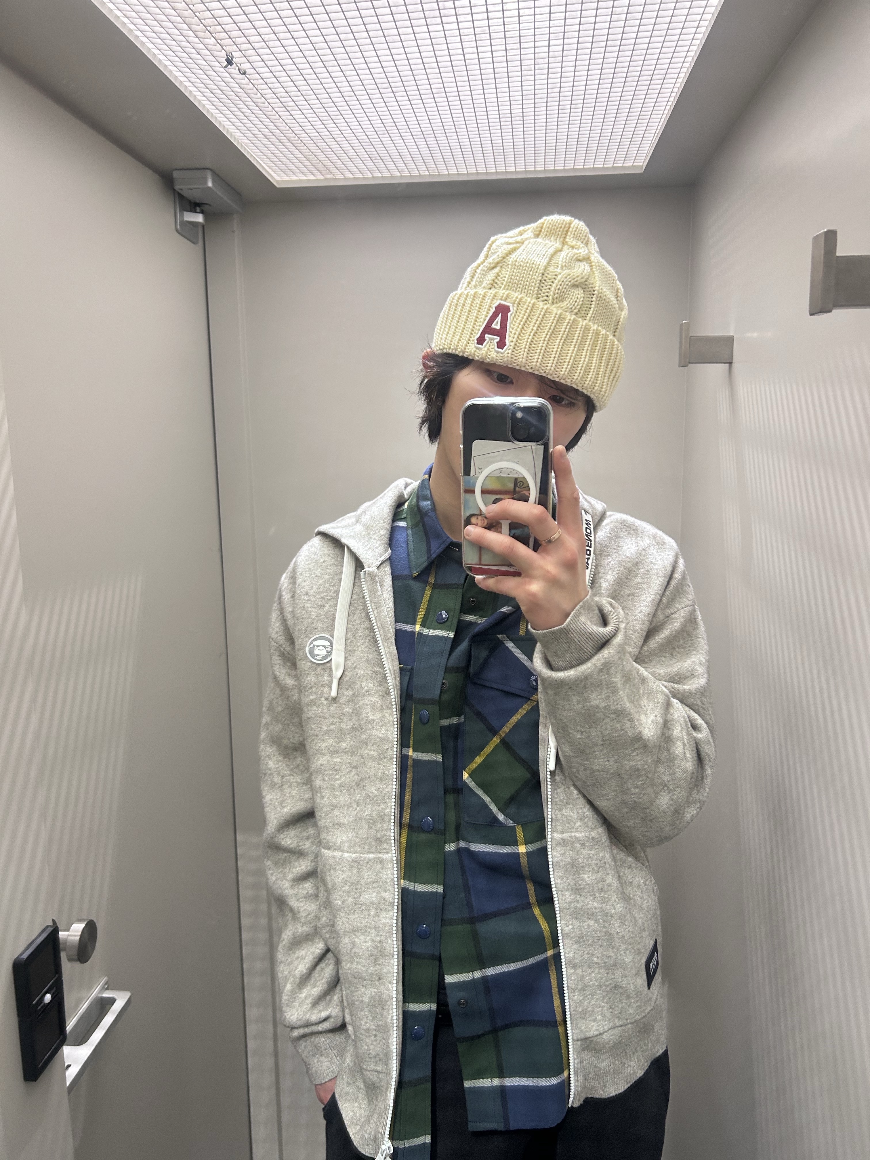 AAPE Now Knit Heather White - 25FW 착용 스타일 - 1