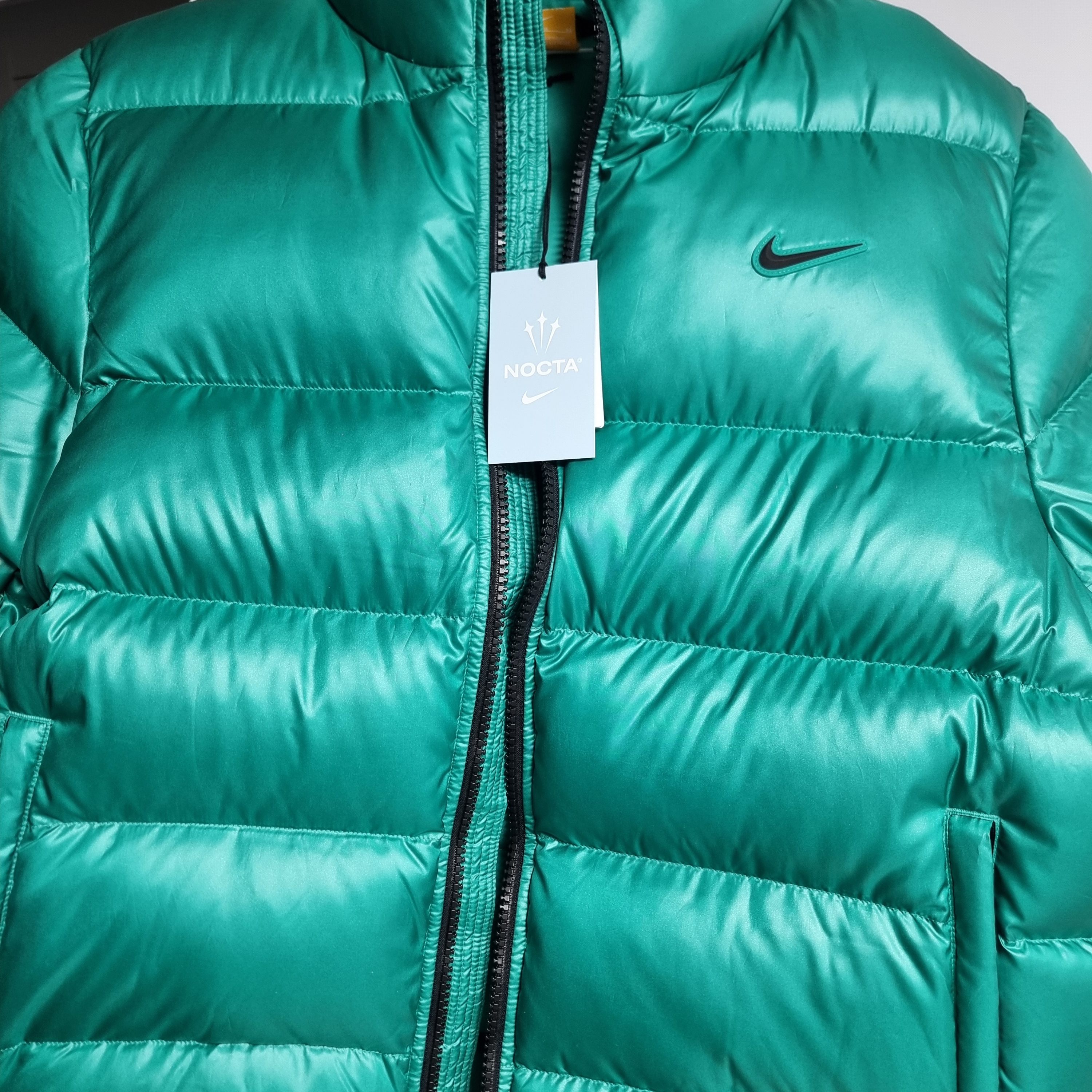 Nike x Drake Nocta Sunset Puffer Jacket Neptune Green Black - Asia 착용 스타일