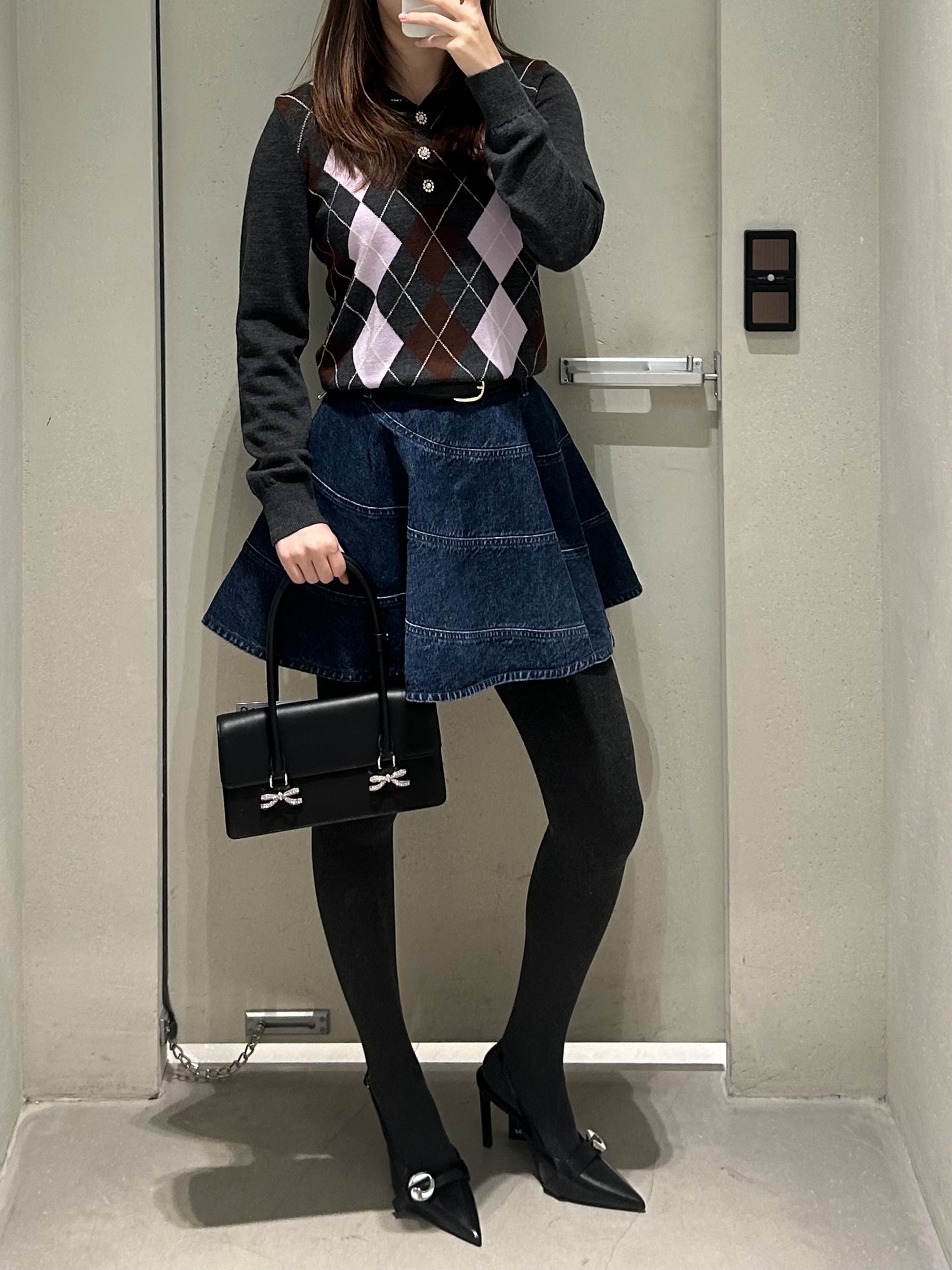 Coperni Women Belt Stiletto Black - 25FW 착용 스타일 - 2