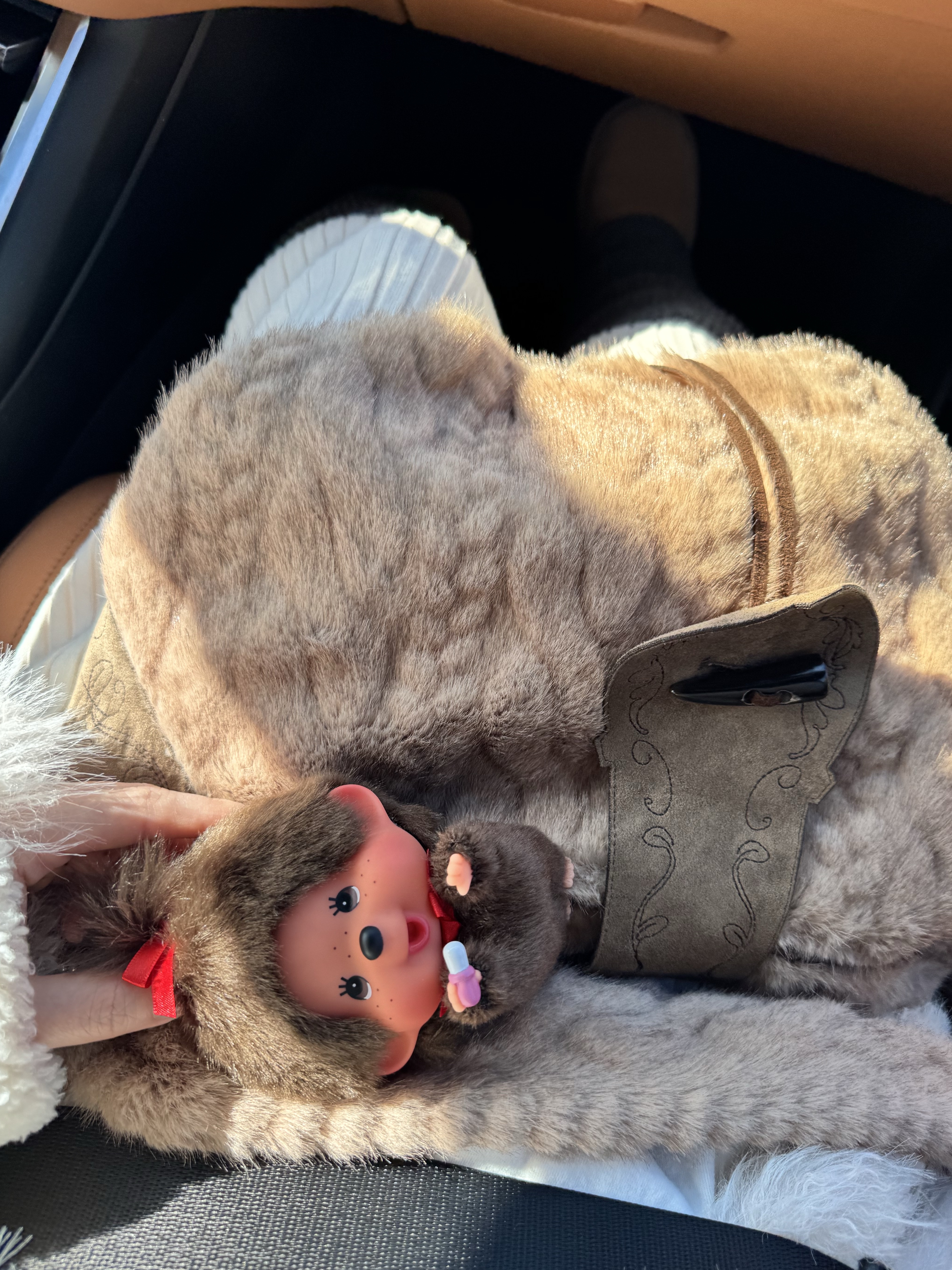 Monchhichi Fly! Big Head Monchhichi Girl K/C, Monchhichi SS Girl Key Chain Brown 착용 스타일 - 3