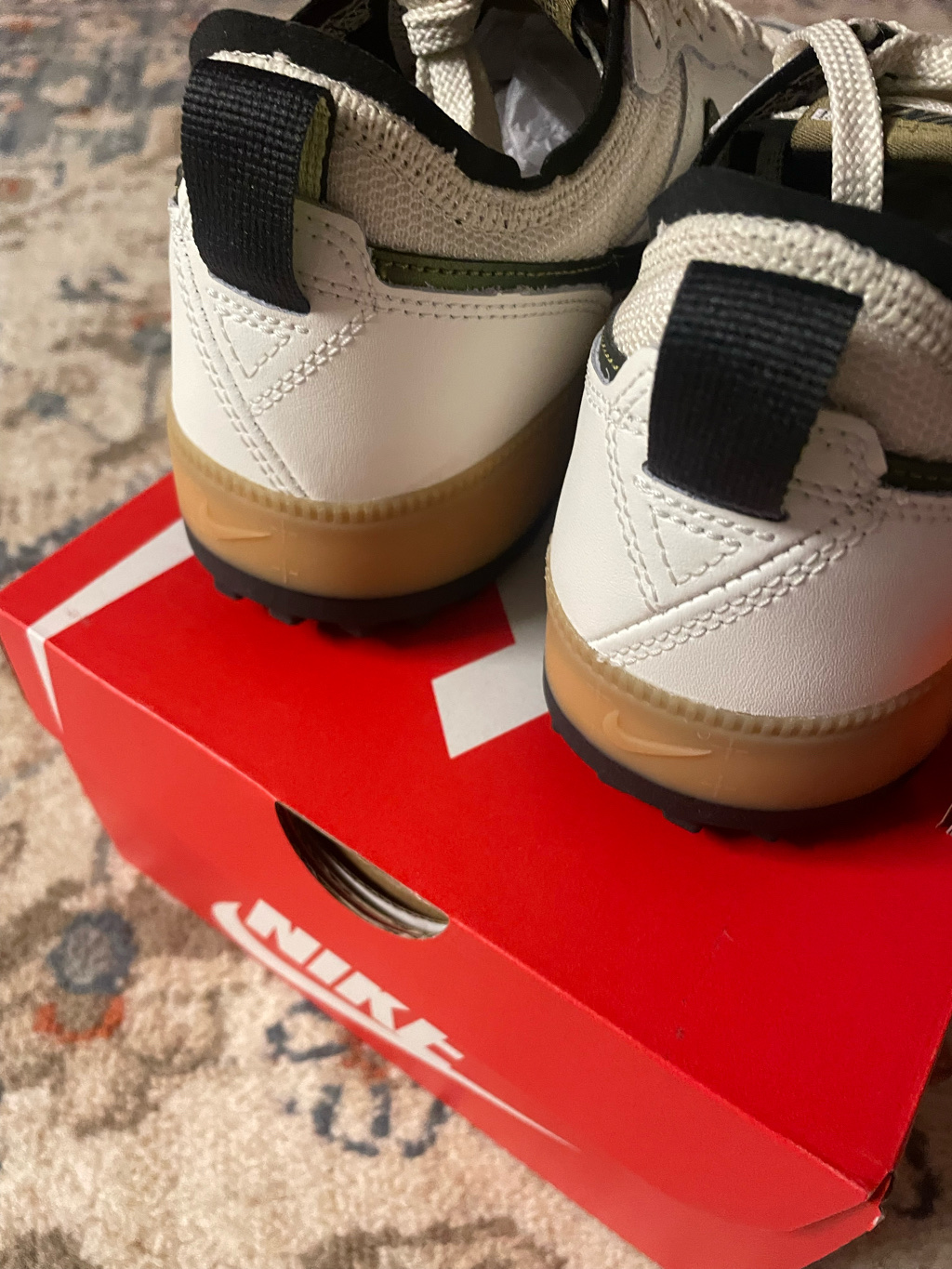 Nike C1TY Sail Coconut Milk 착용 스타일 - 6