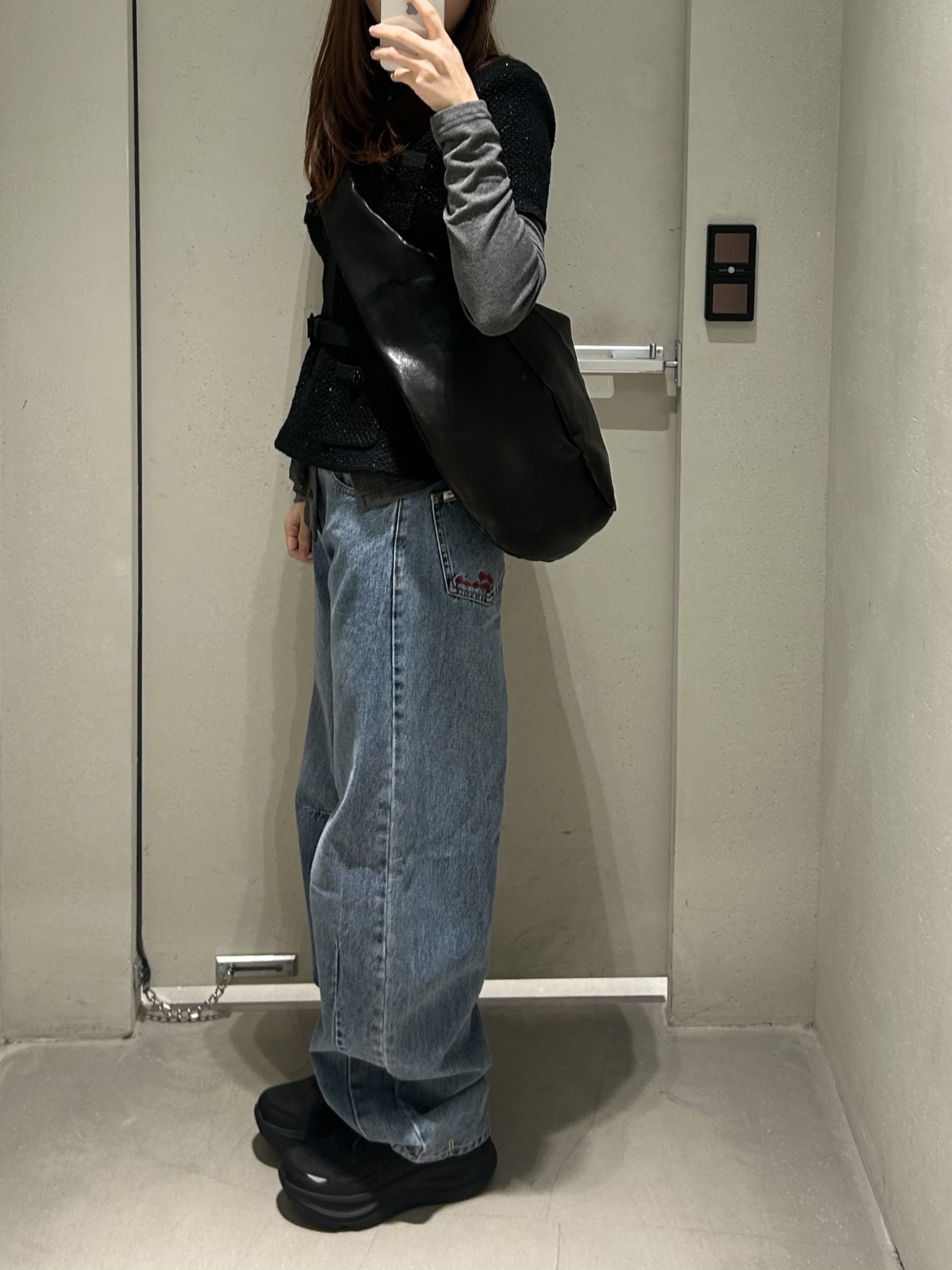 Self Portrait Women Barrel Leg Jeans Blue - 26SS 착용 스타일 - 2