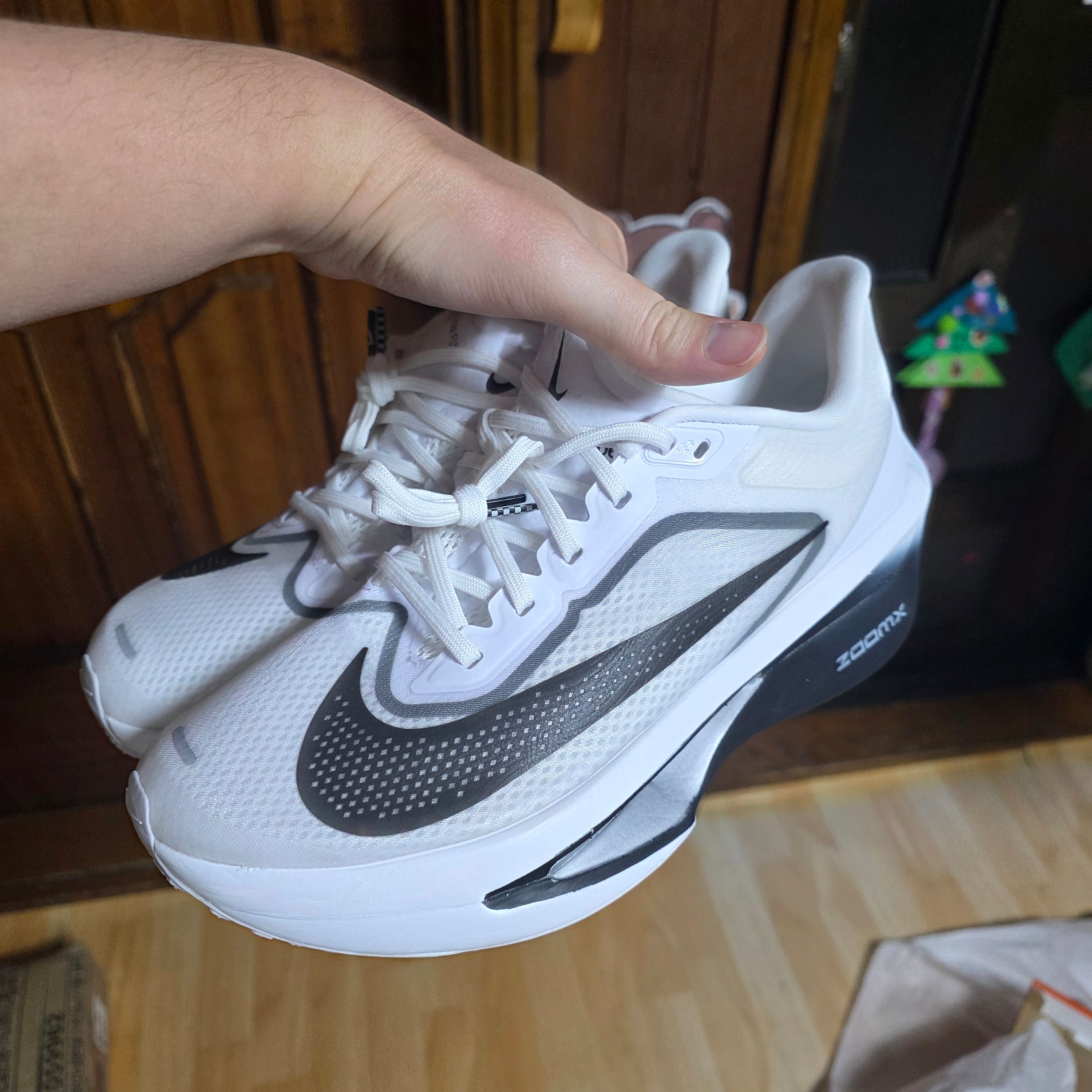 Nike Zoom Fly 6 White Smoke Grey 착용 스타일