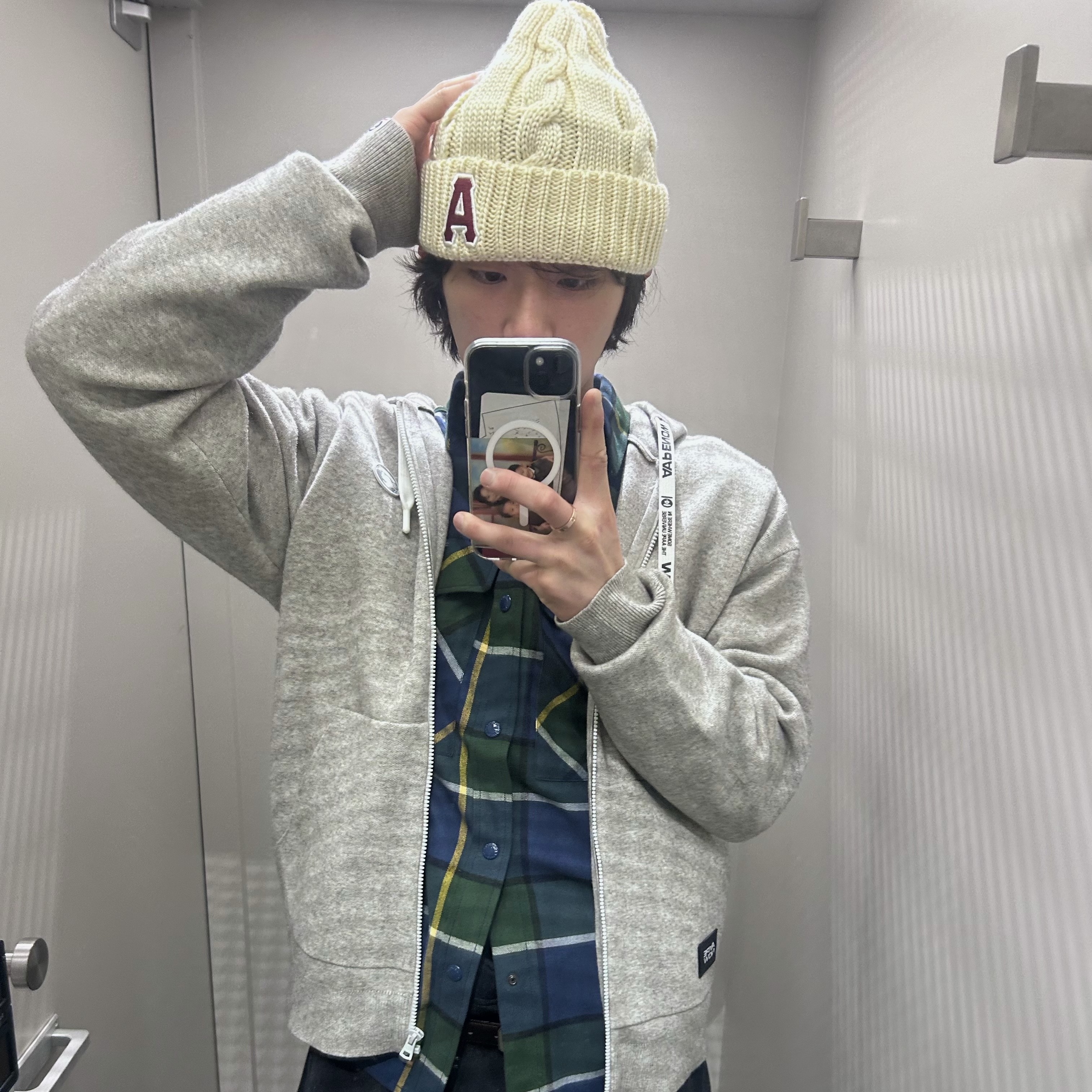 AAPE Main Hat Ivory - 26SS 착용 스타일 - 3