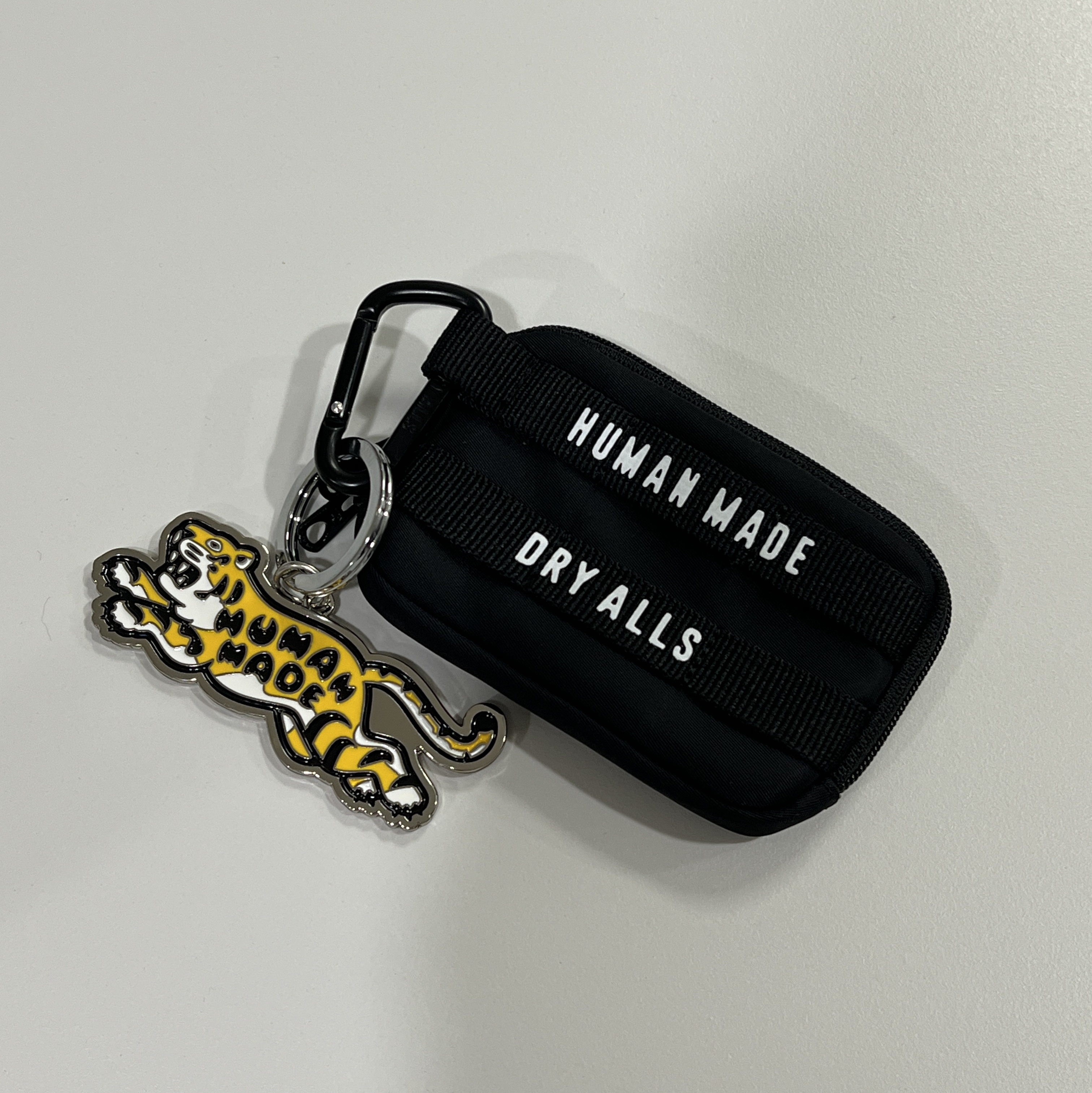 Human Made Military Card Case Black, Human Made Animal Keychain #2 Silver 착용 스타일