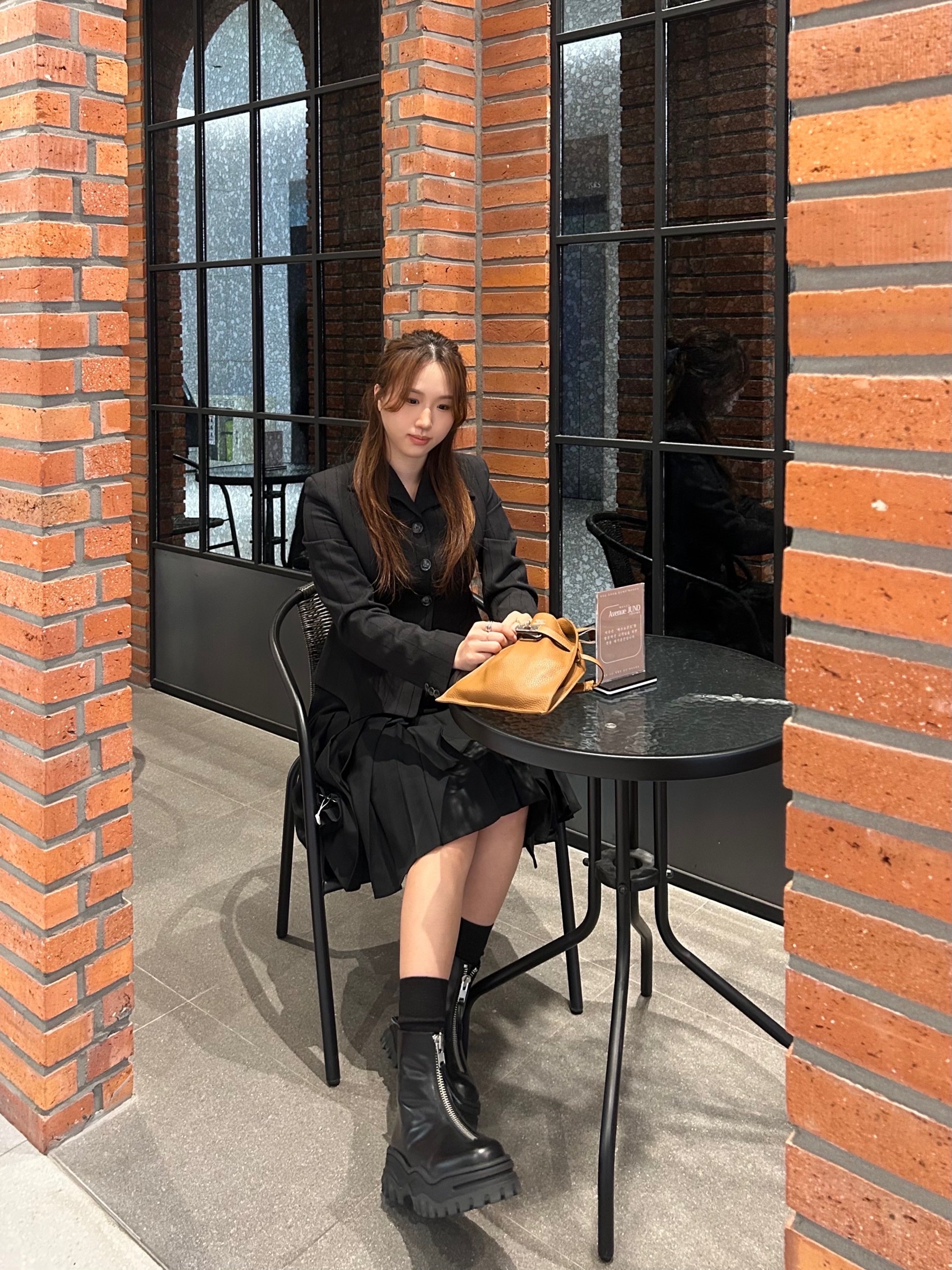 Eytys Raven Ii Leather Black - 25FW 착용 스타일 - 5