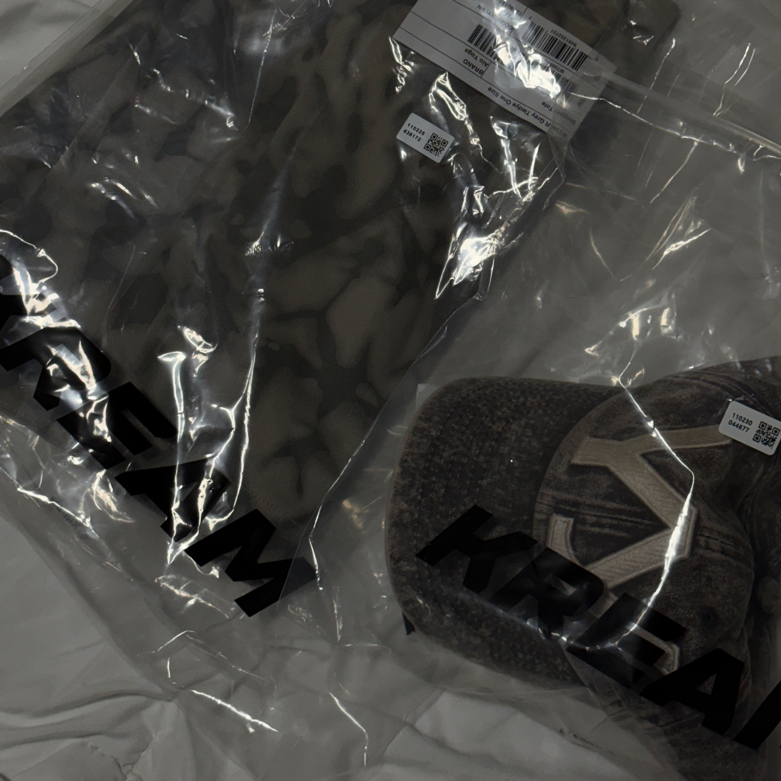 Open Yy Cotton Ball Cap Brown 착용 스타일