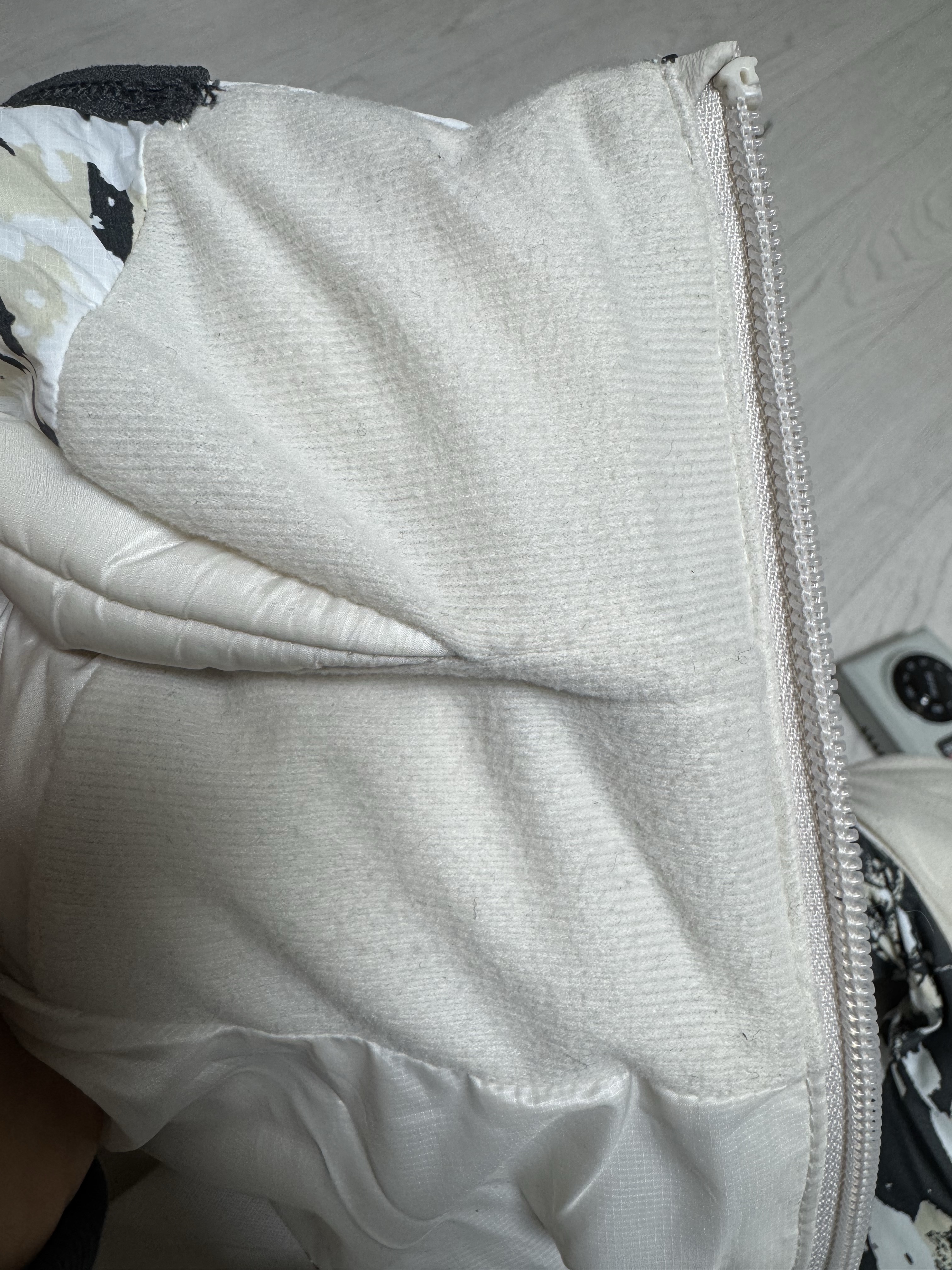 Nike ACG Lunar Lake PrimaLoft Therma-Fit ADV Loose Hooded Jacket Light Orewood Brown Anthracite - Asia, Nike ACG Therma-Fit ADV Lunar Lake Loose Hooded Jacket Light Orewood Brown - Asia 착용 스타일 - 1