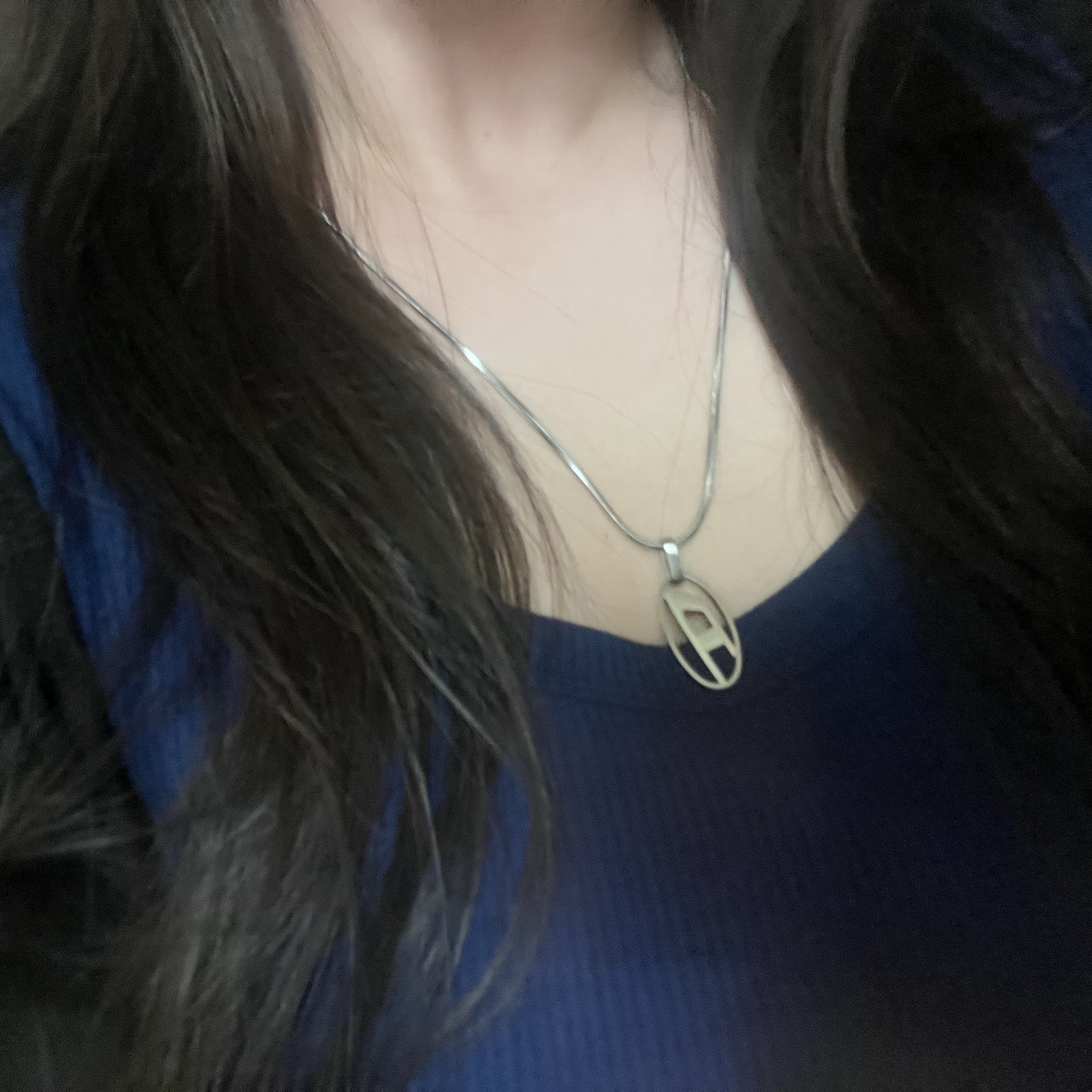 Diesel Dx1342 Stainless Steel Pendant Necklace Silver 착용 스타일