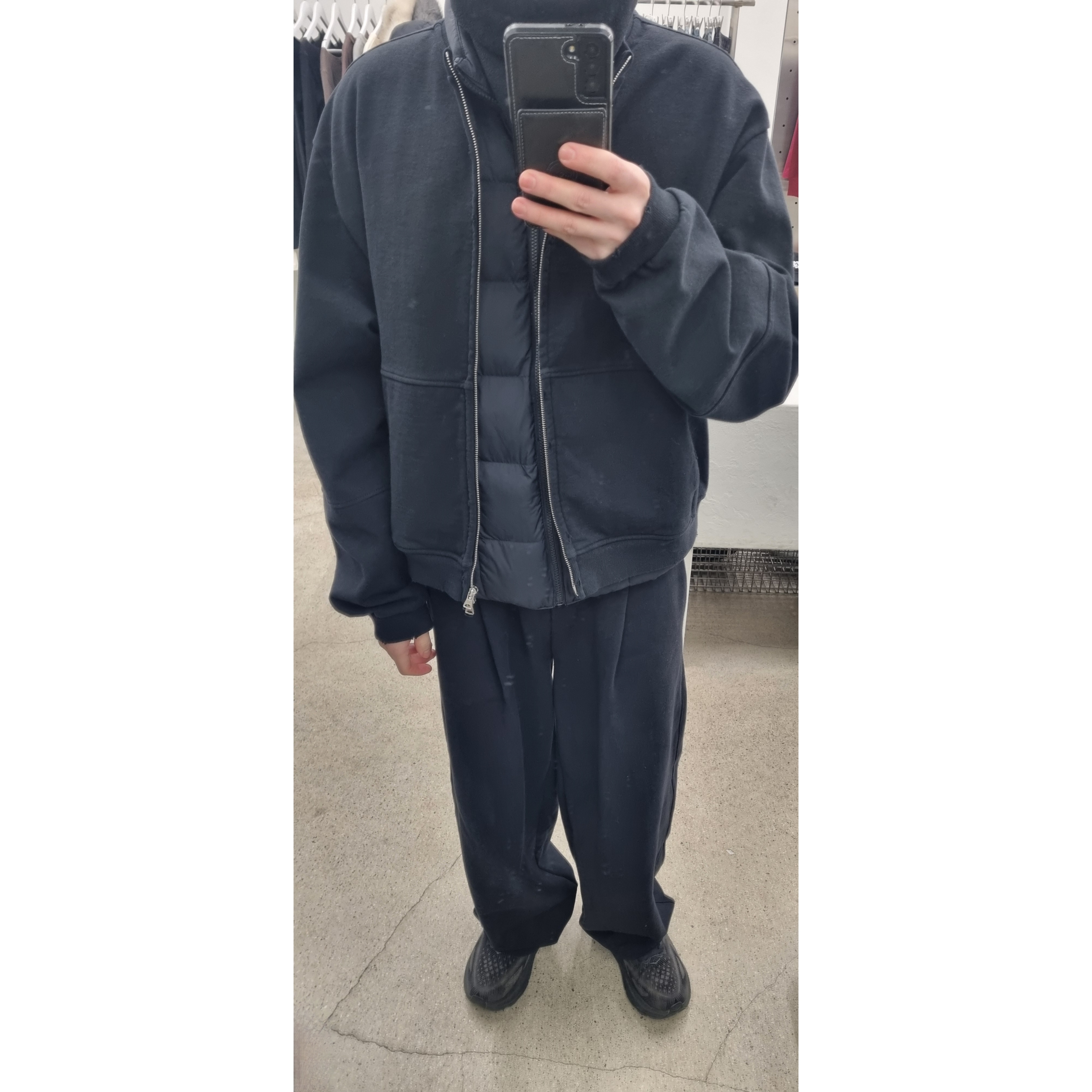 Hoka Clifton 9 Black - Wide, Millo Archive Arco Cotton Zip-Up Black 착용 스타일 - 1