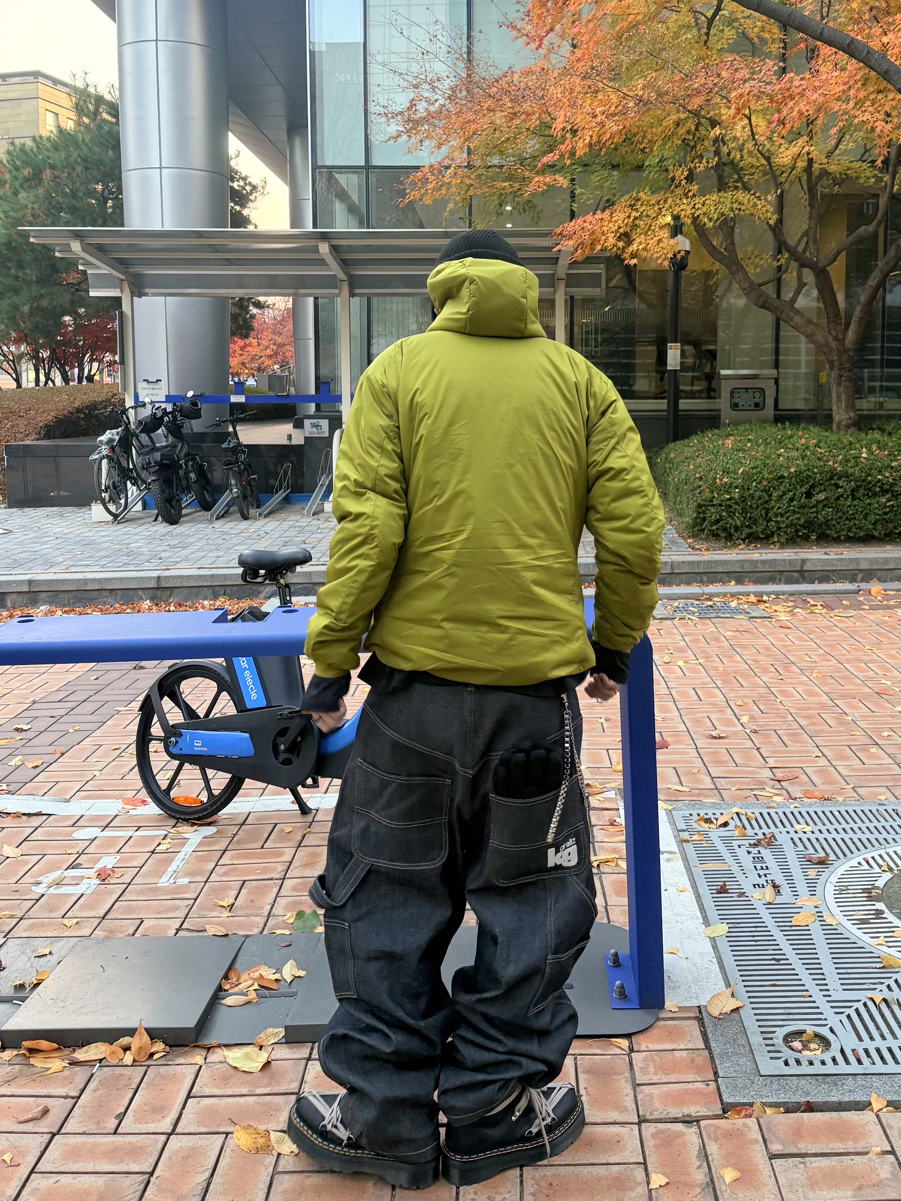 Arc'teryx Atom SV Hoody Olive Moss 착용 스타일 - 2