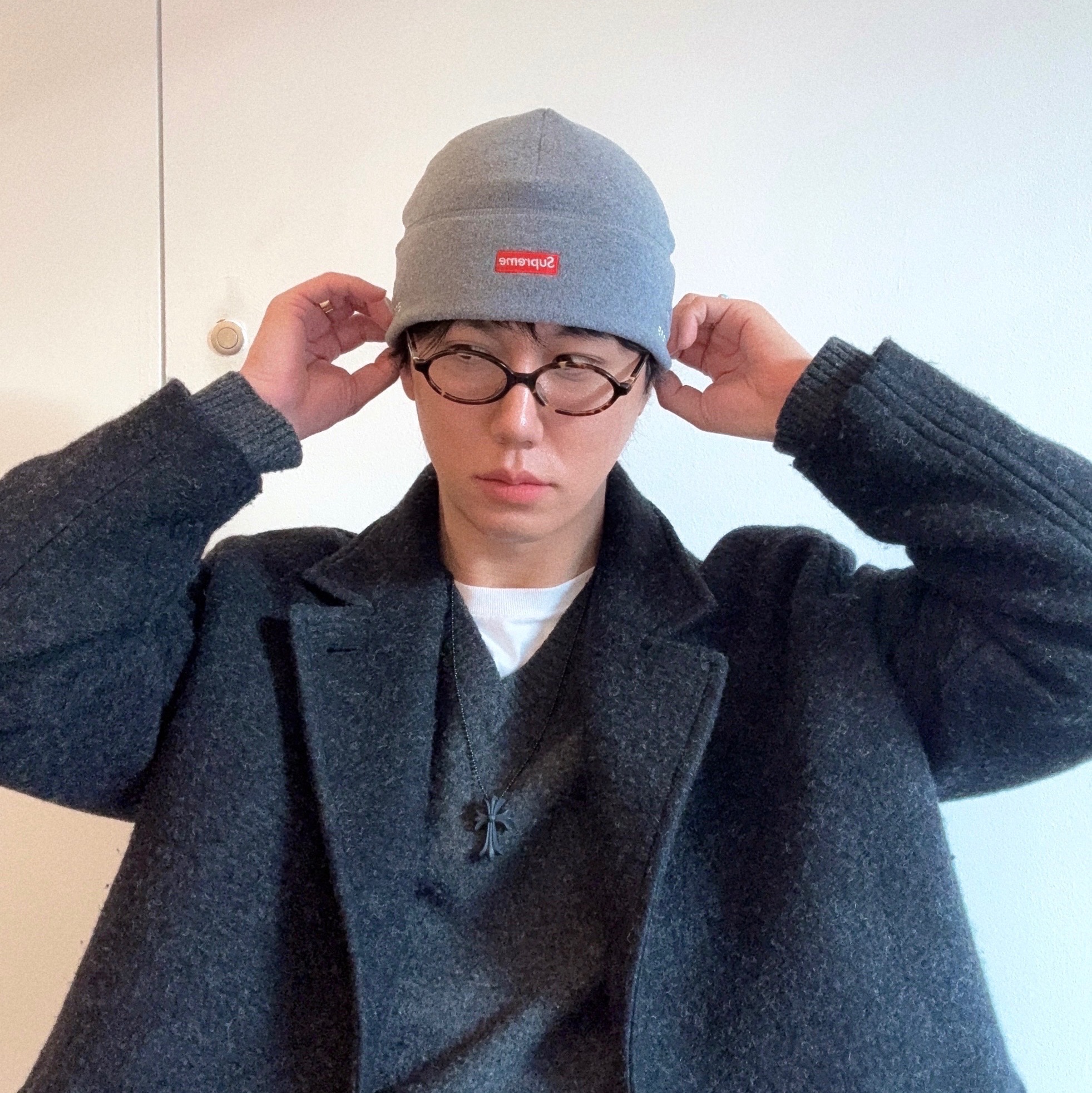 Supreme Polartec Sport Beanie Grey - 25FW, Chrome Hearts Silichrome CH Cross Pendant Black 2022/2023/2025 착용 스타일