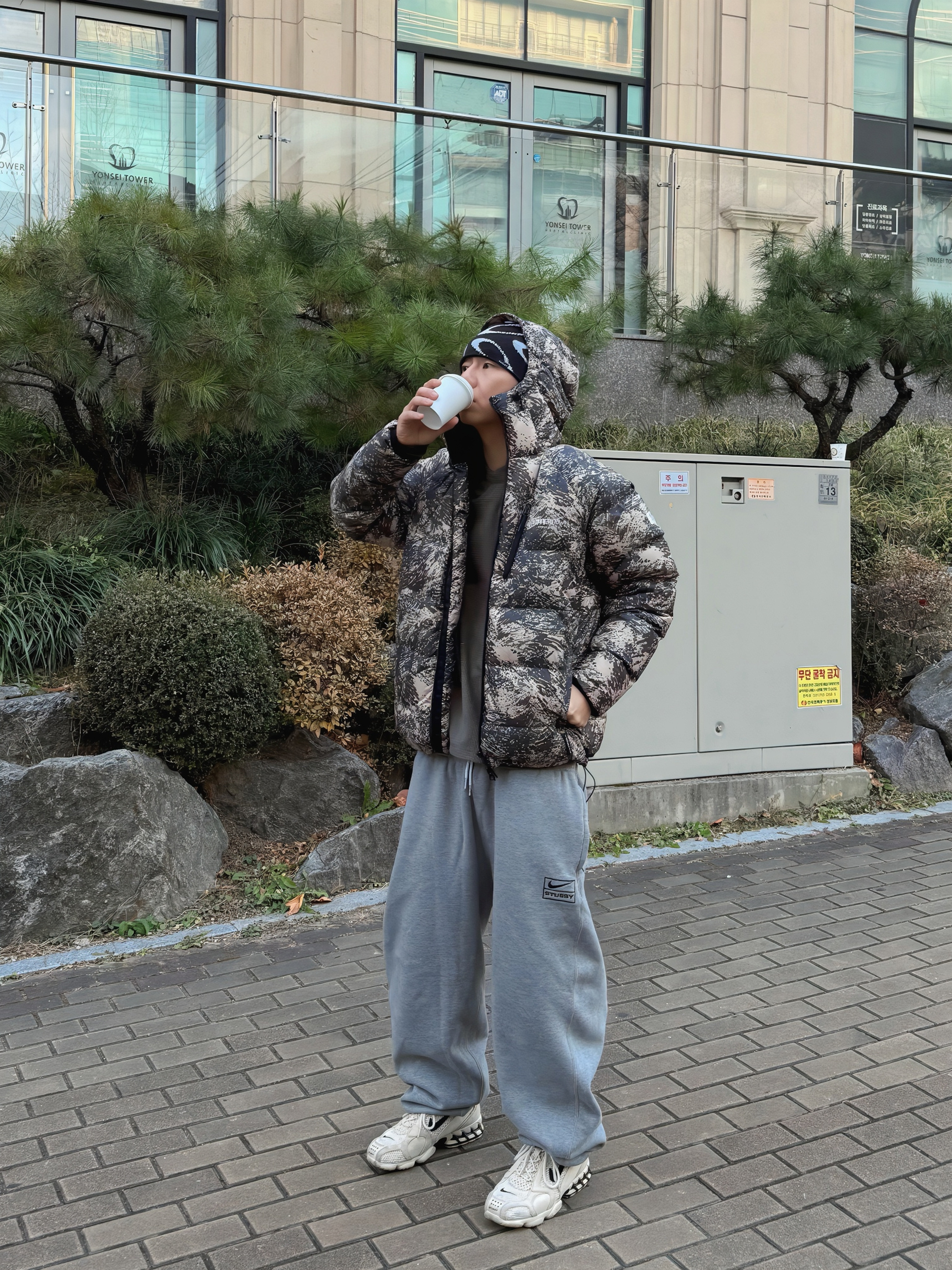 Featherdown HD Jacket New Camo Khaki 착용 스타일 - 1