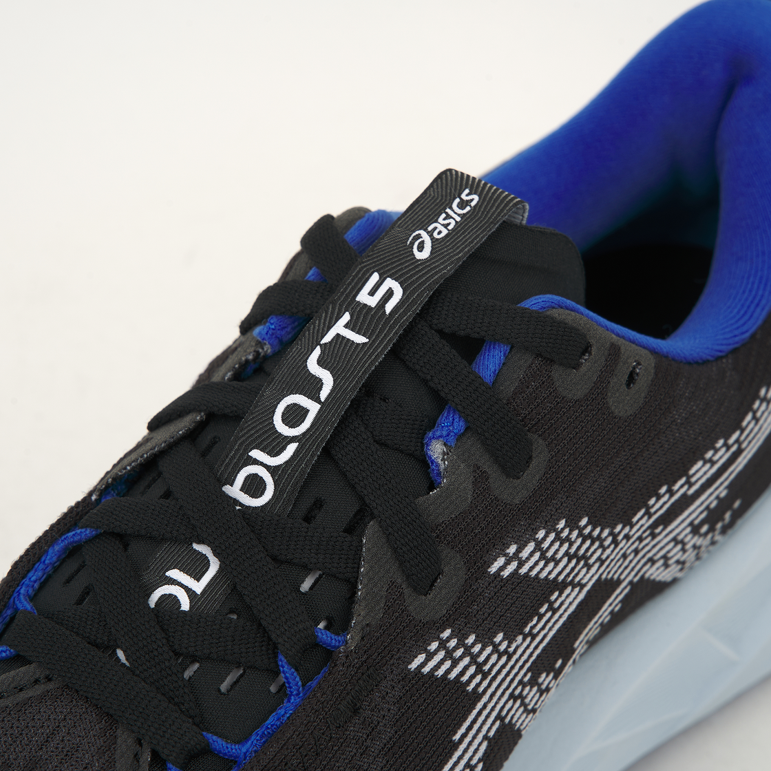 아식스 노바블라스트 5 블랙 화이트(Asics Novablast 5 Black White) - 7