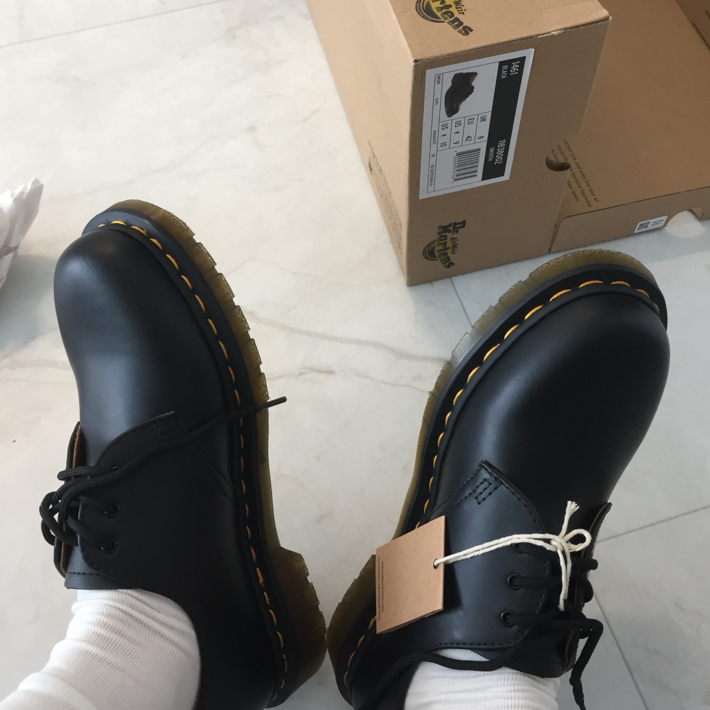 Dr. Martens 1461 Smooth Black 착용 스타일 - 2