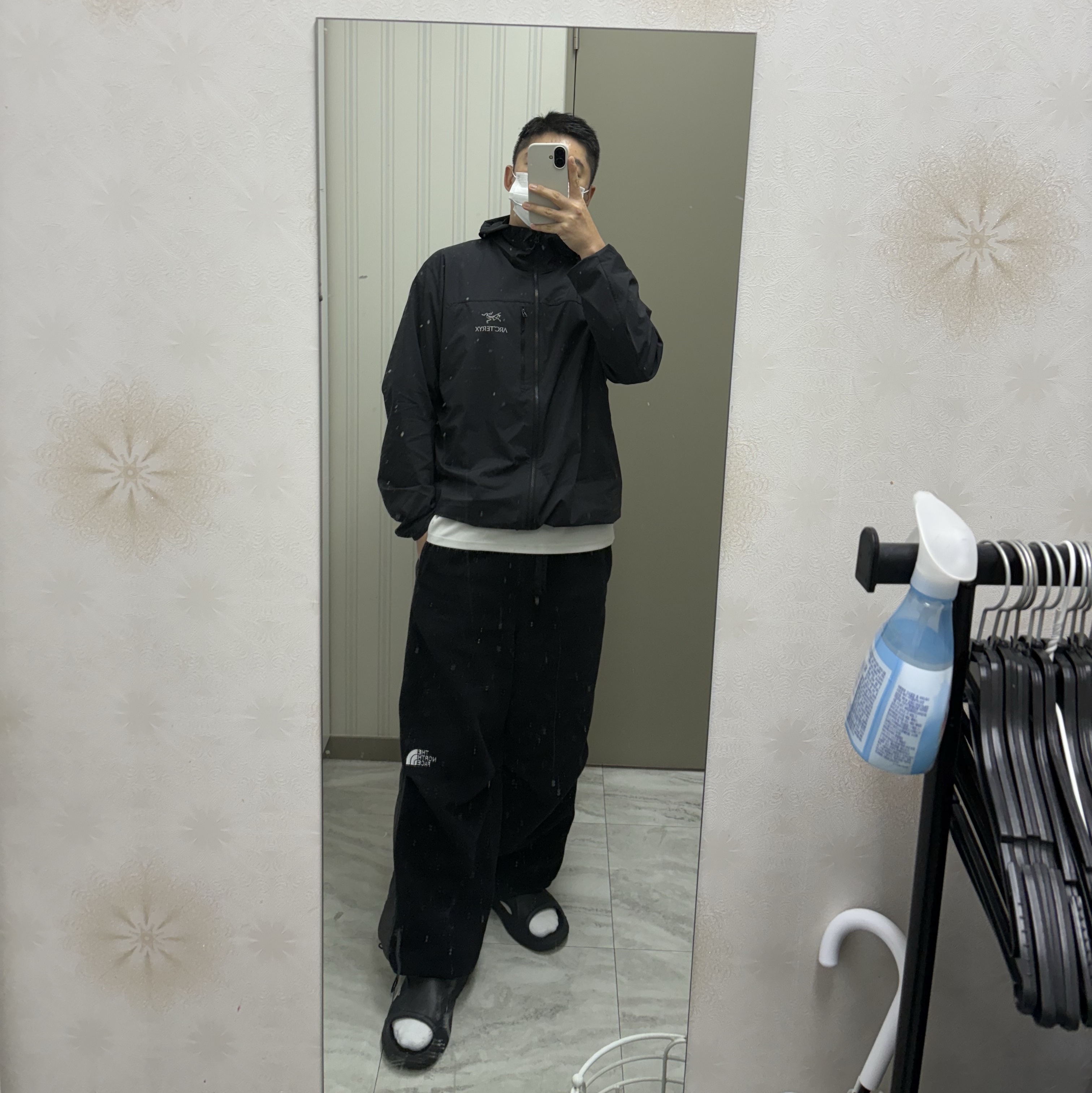Arc'teryx Squamish Hoody Black 착용 스타일