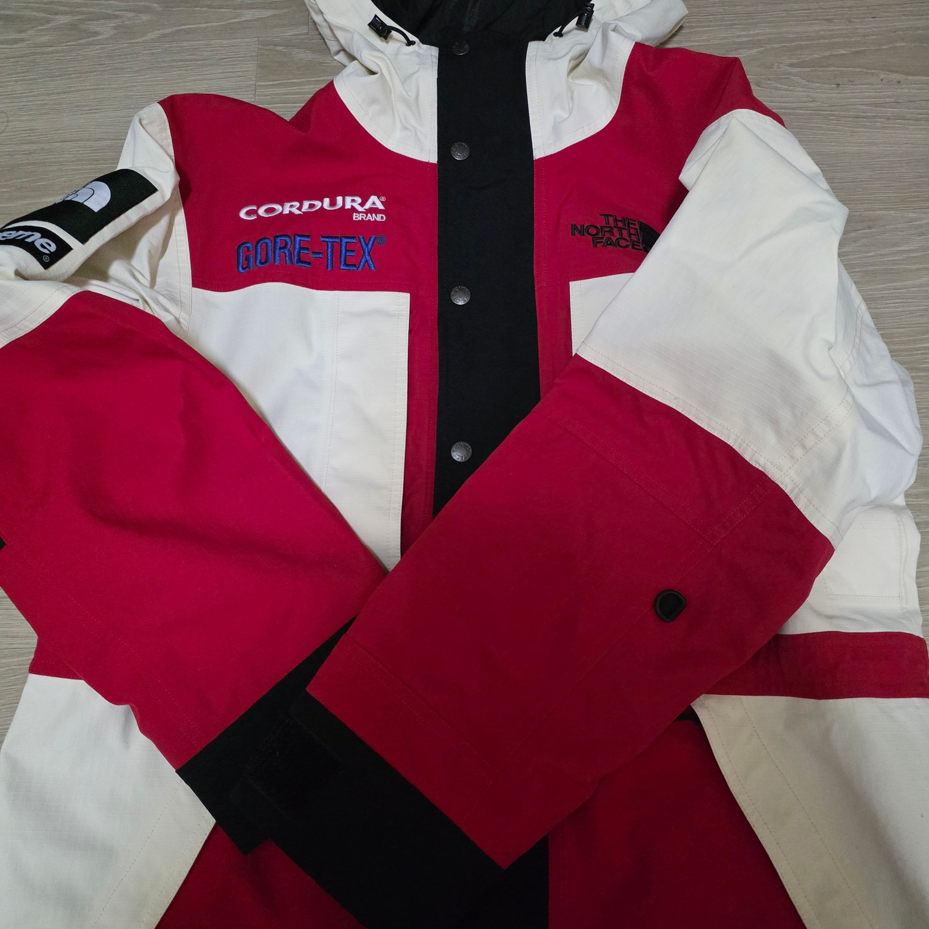Supreme x The North Face Expedition Jacket White - 18FW 착용 스타일