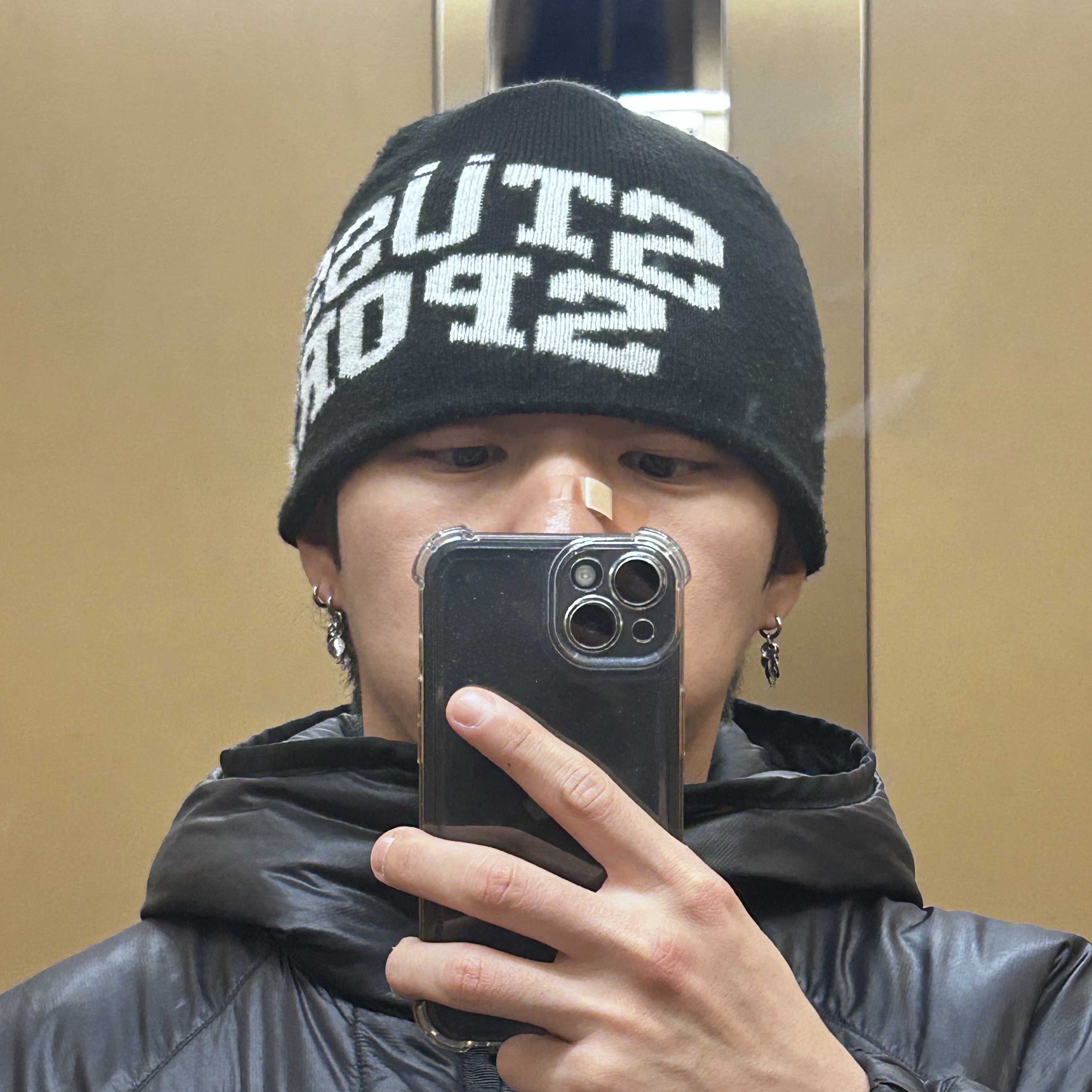 Stussy Sport Jacquard Skullcap Beanie Black 착용 스타일