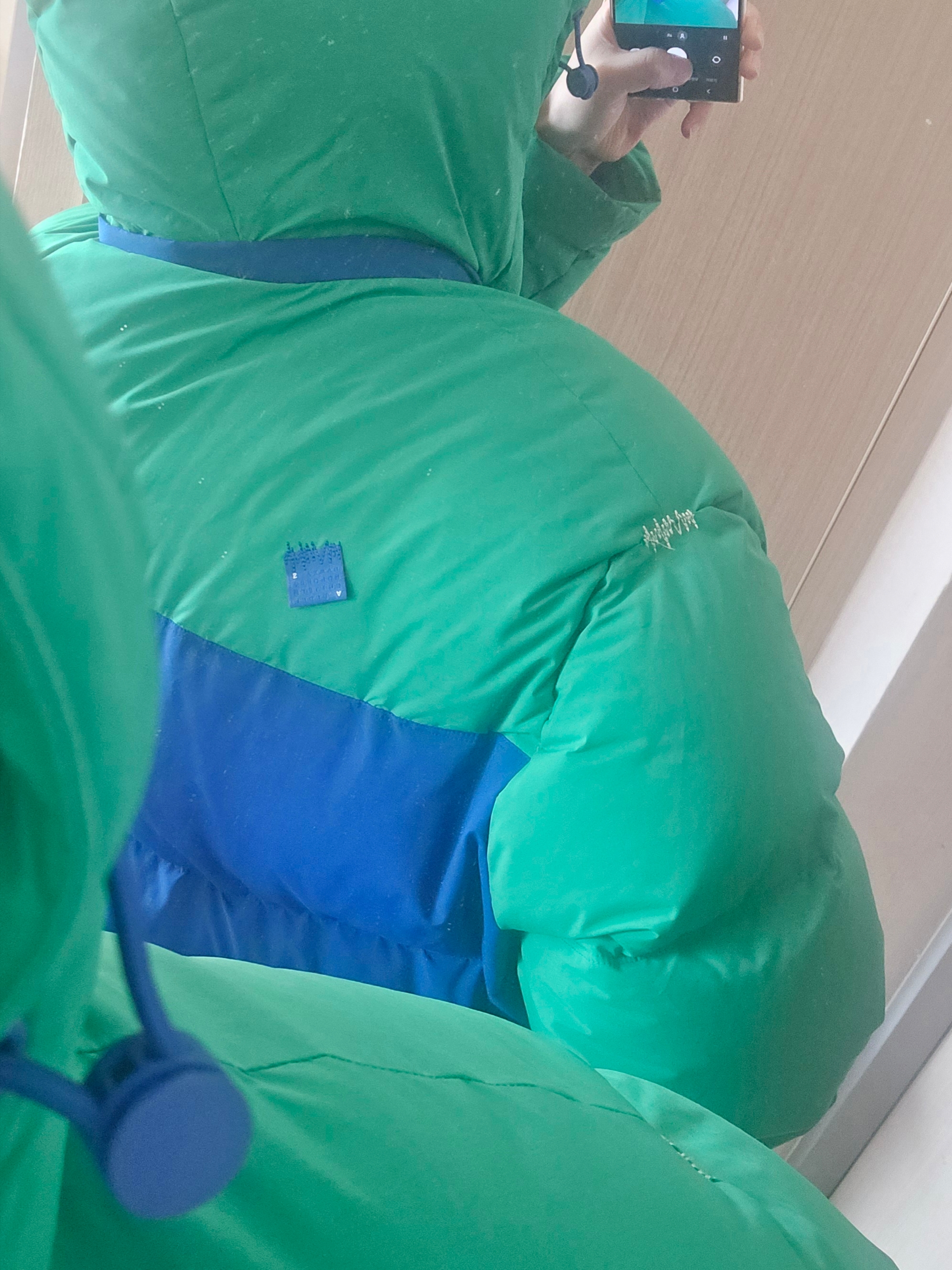 Zara x Ader Error Color Block Jacket Green Blue 착용 스타일 - 1