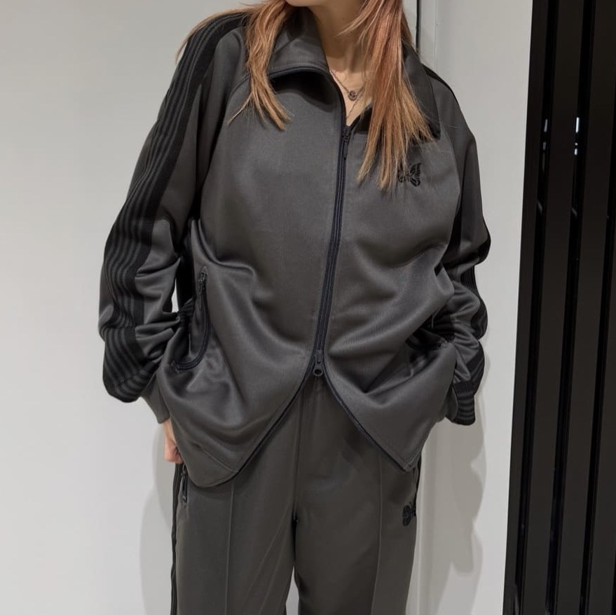 Needles Track Jacket Poly Smooth Charcoal 착용 스타일 - 1
