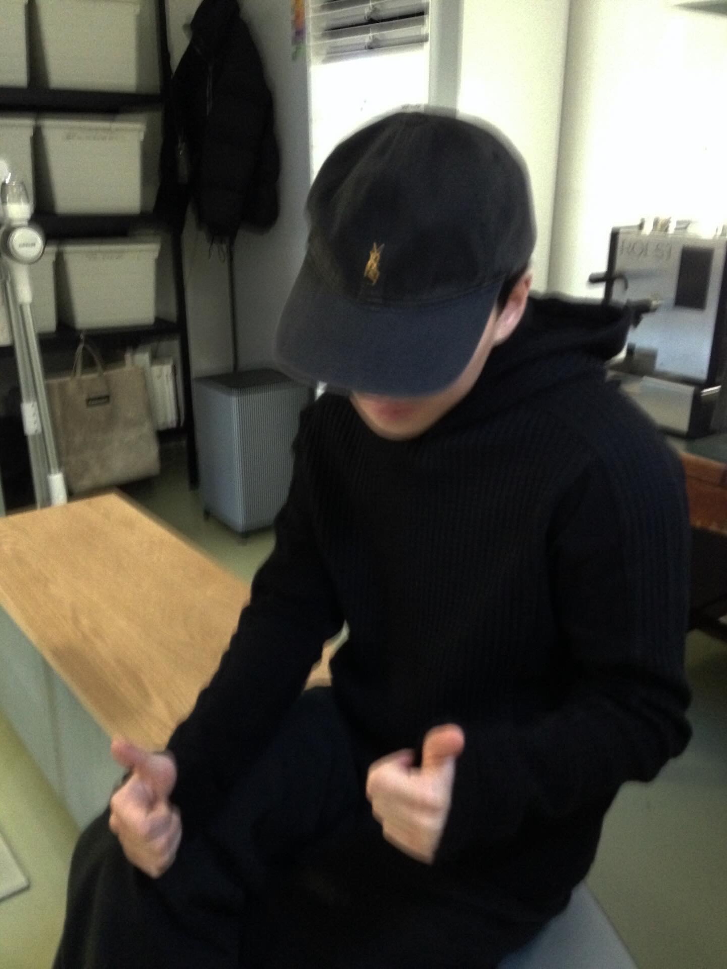 Ignota Core:13 Panel Hoodie M Black 착용 스타일