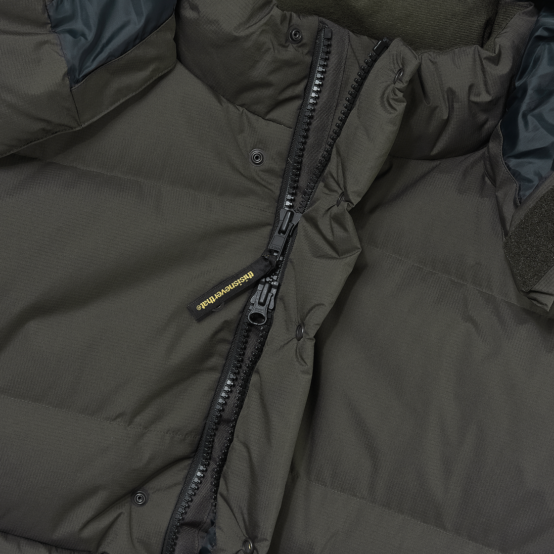 디스이즈네버댓 x 고어텍스 윈드스토퍼 익스페디션 다운 자켓 올리브 드랩(Thisisneverthat x Gore-Tex Windstopper Expedition Down Jacket Olive Drab) - 3