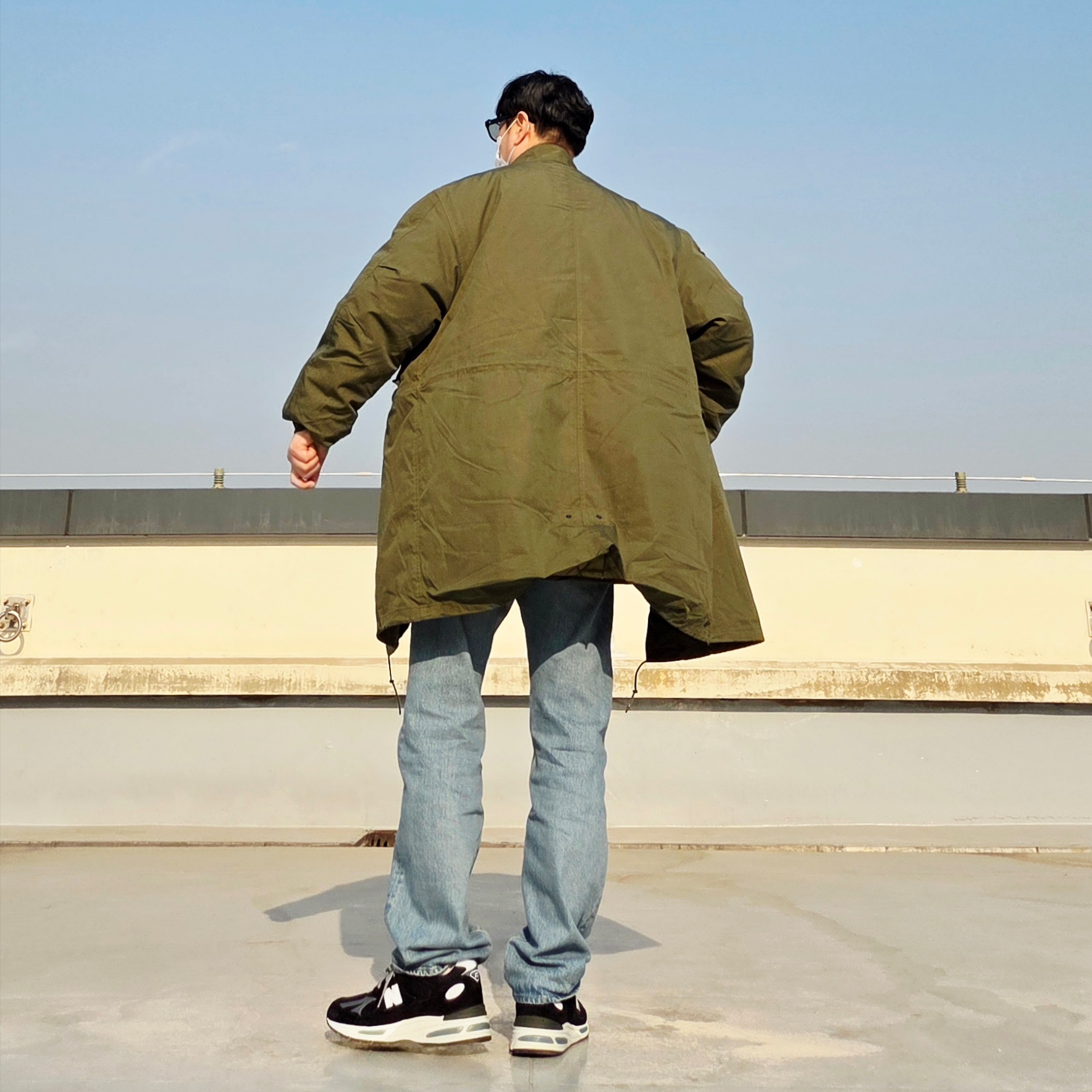 Nanamica Reversible Down Cardigan Black, Levi's LVC 1955 Japan 501 Jean Blackjack Blue 착용 스타일 - 4