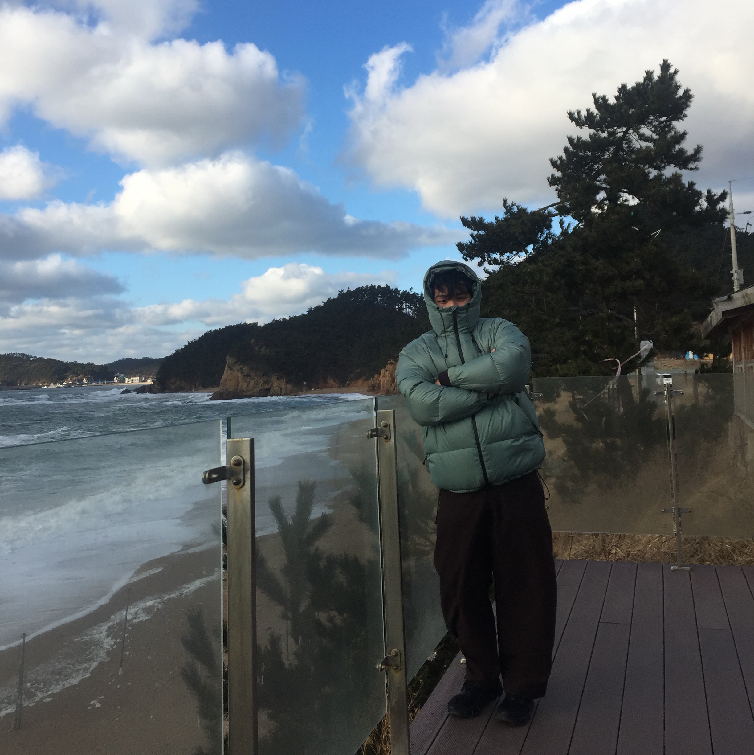 Carhartt WIP Aspen Jacket Alpha Green, On Running x Post Archive Faction (Paf) Cloudmonster 2 Thorn Brown 착용 스타일 - 1