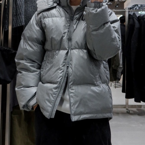 Millo Archive Detachable Duck Down Padding Glossy Silver 착용 스타일