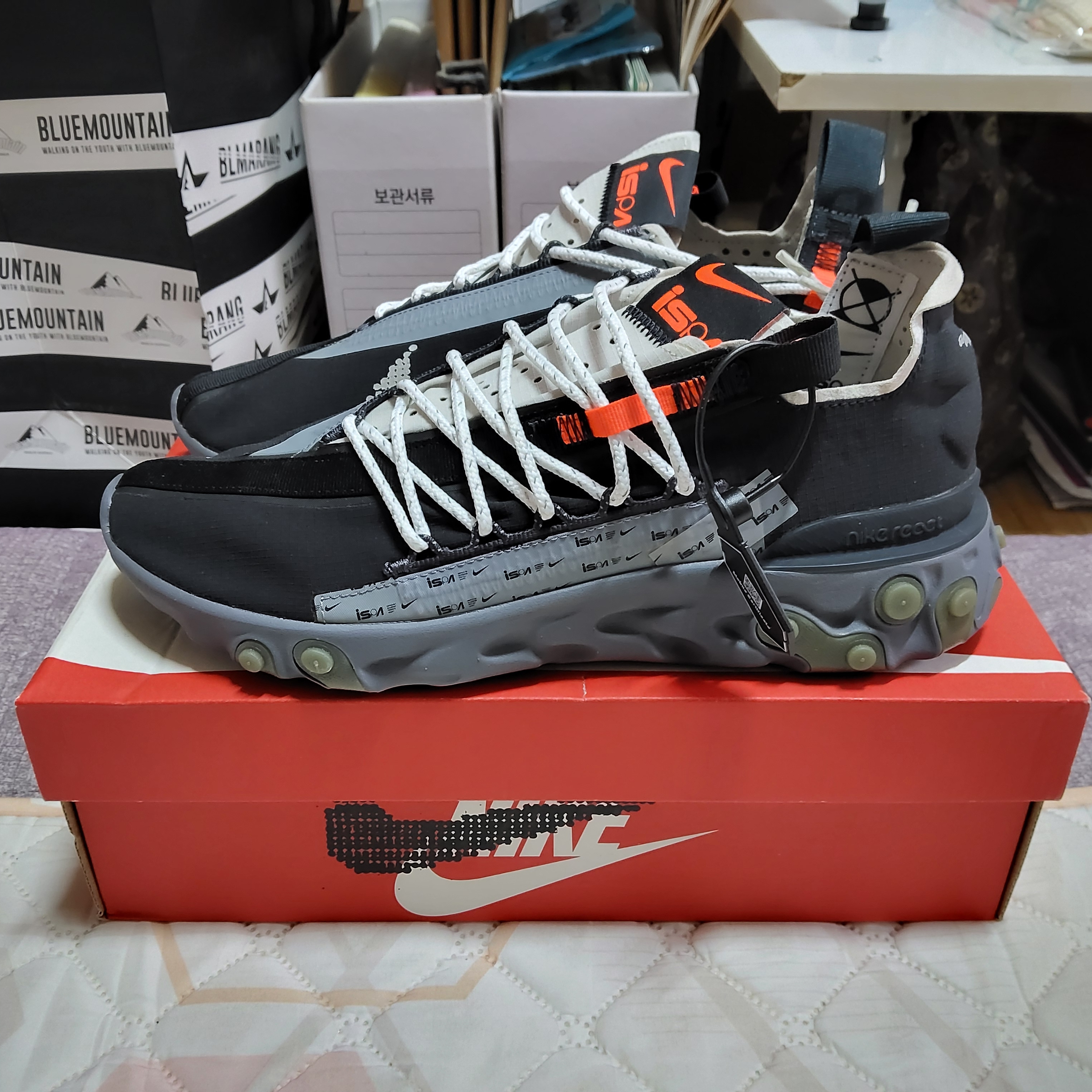 Nike ISPA React Low Black 착용 스타일 - 1