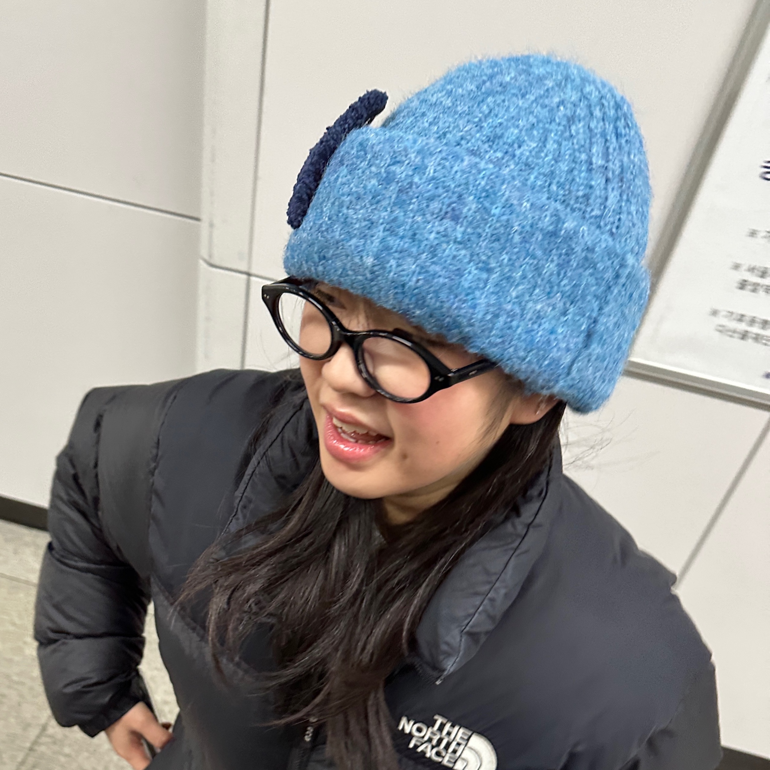Hono Report Hair Clip Beanie Blue Soda 착용 스타일