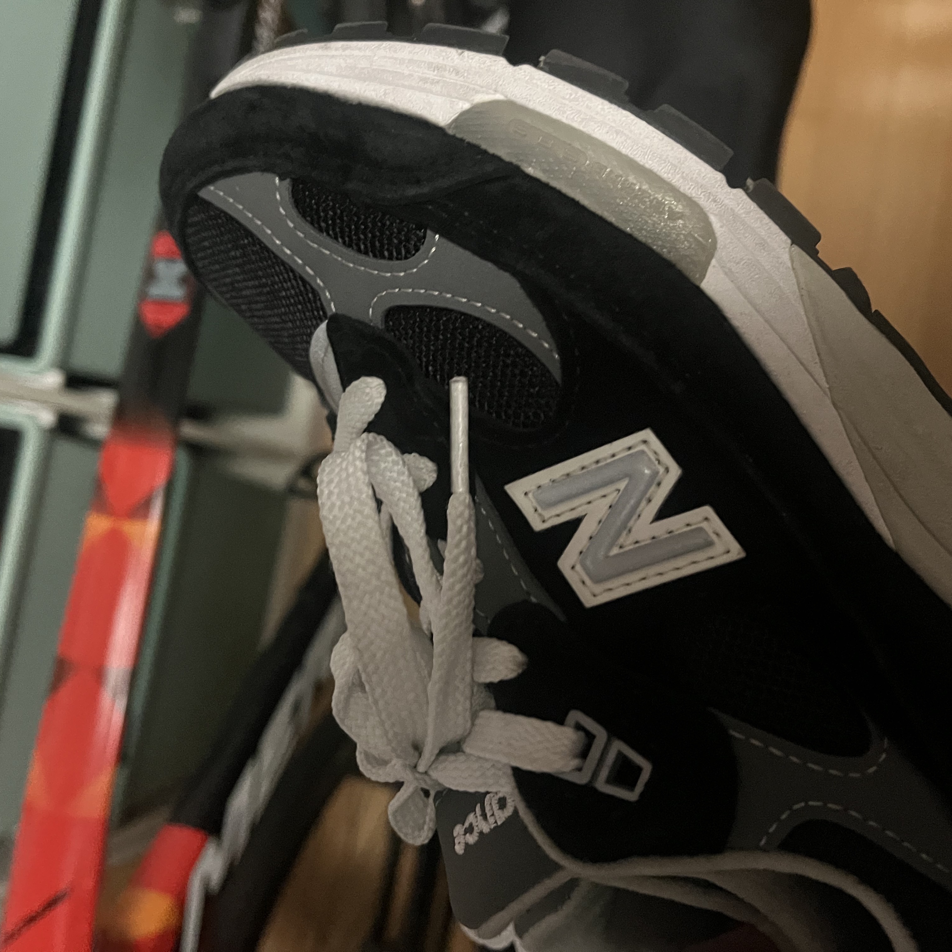 New Balance 992 Made in USA Core Black Grey 착용 스타일
