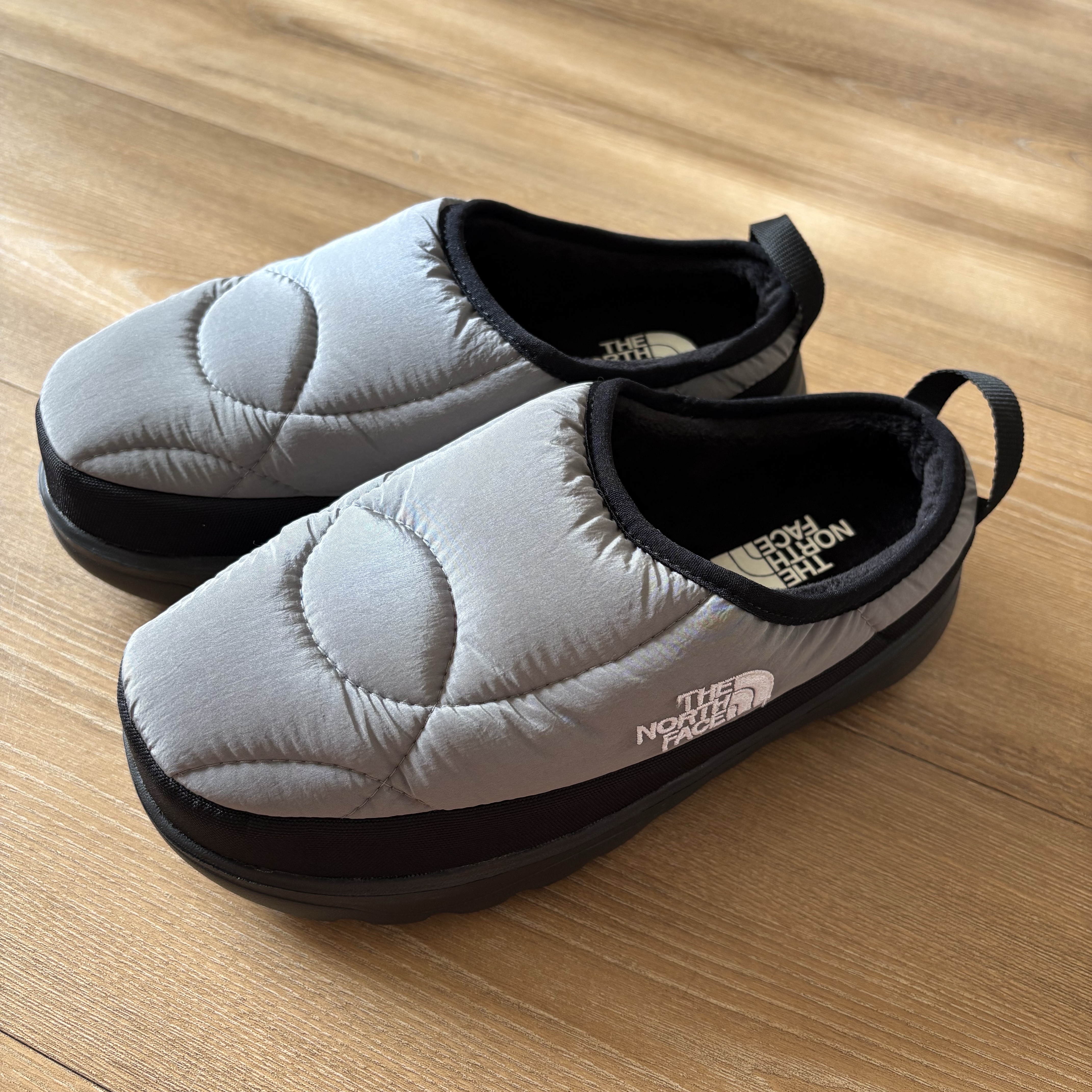 The North Face Wave Mule Gray - 25FW 착용 스타일