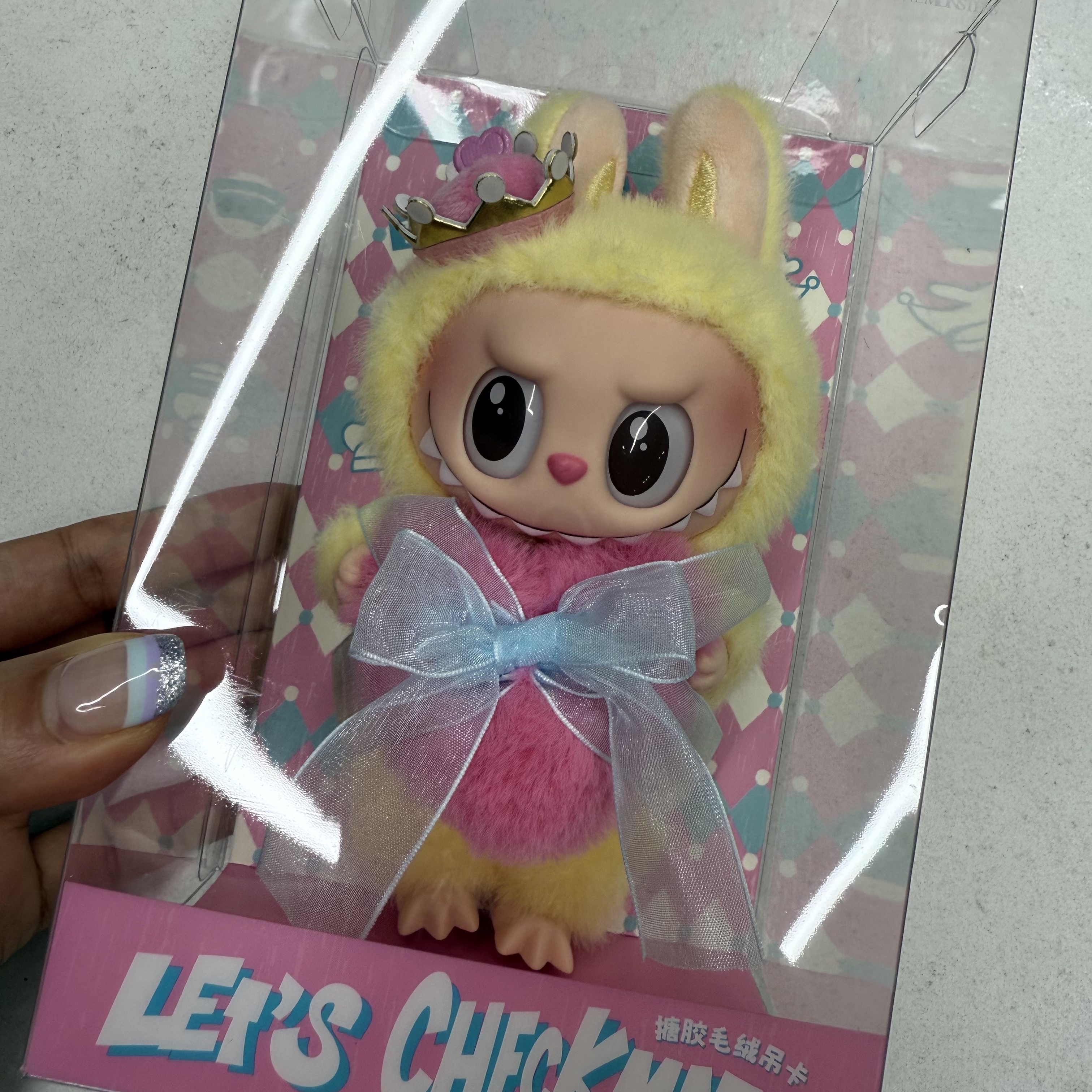 Pop Mart The Monsters Checkmate Series Plush Keyring 착용 스타일 - 2