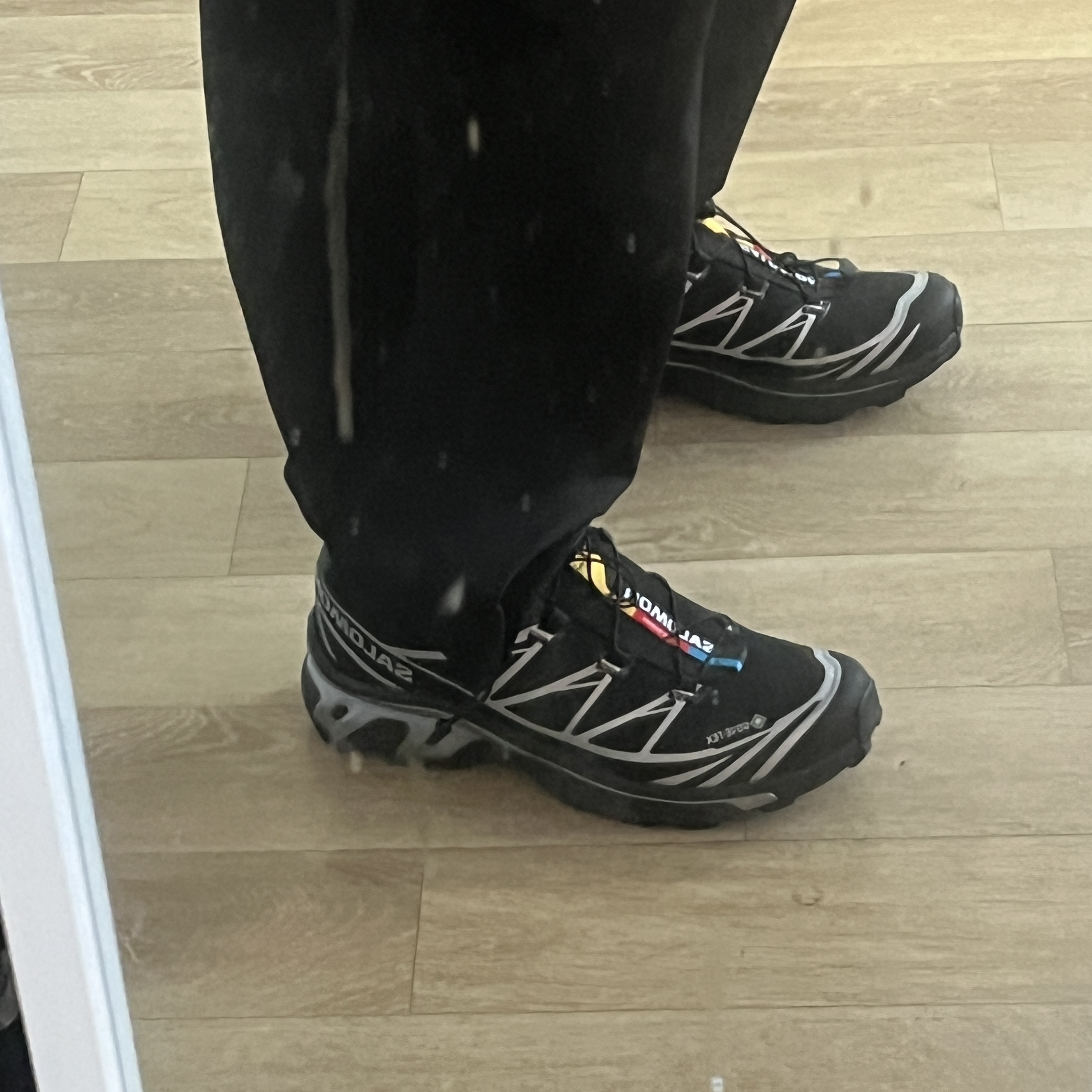 Salomon XT-6 GTX Black Silver 착용 스타일 - 2
