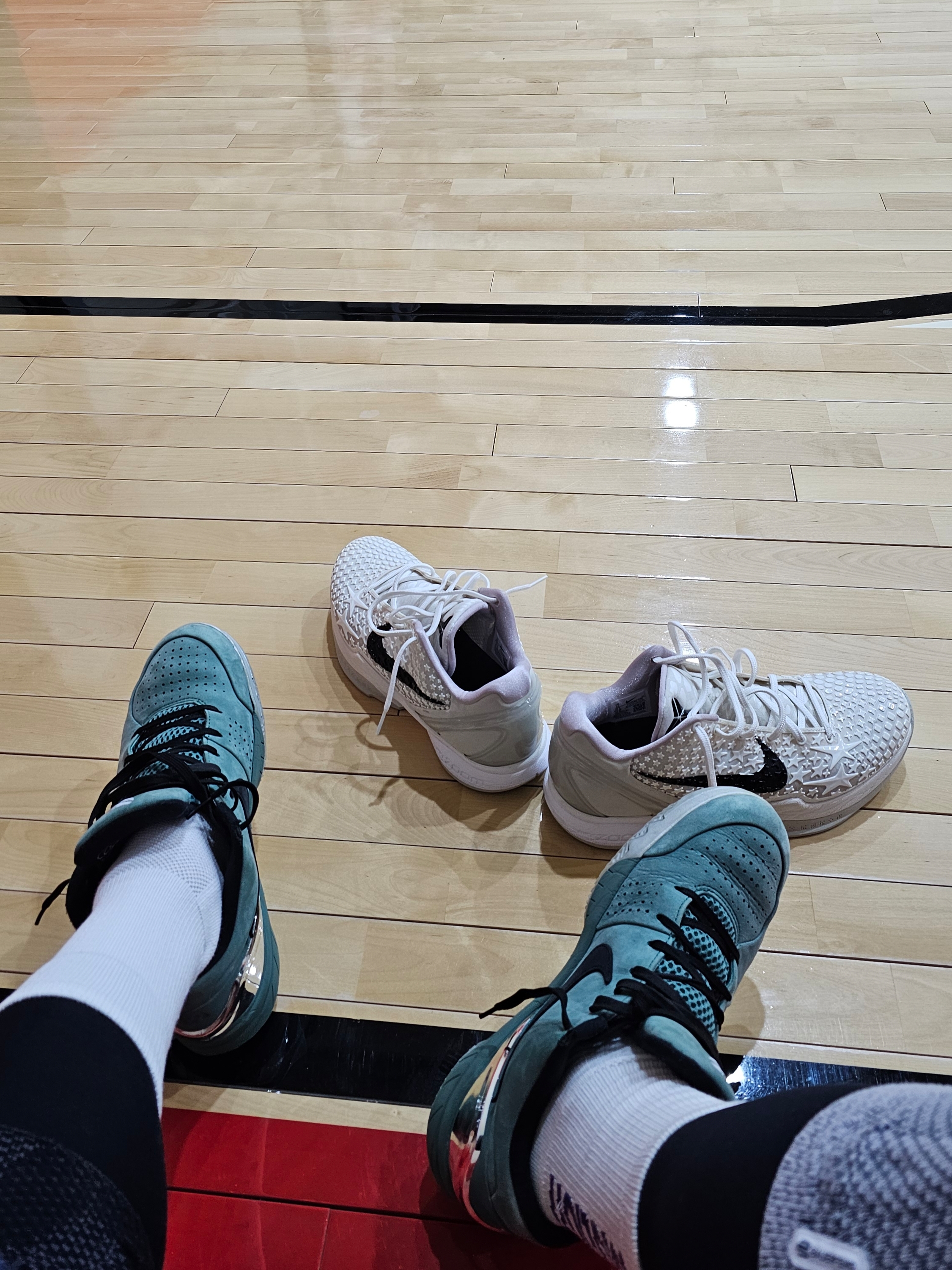 Nike Kobe 4 Protro Girl Dad, Nike Kobe 6 Protro Sail 착용 스타일