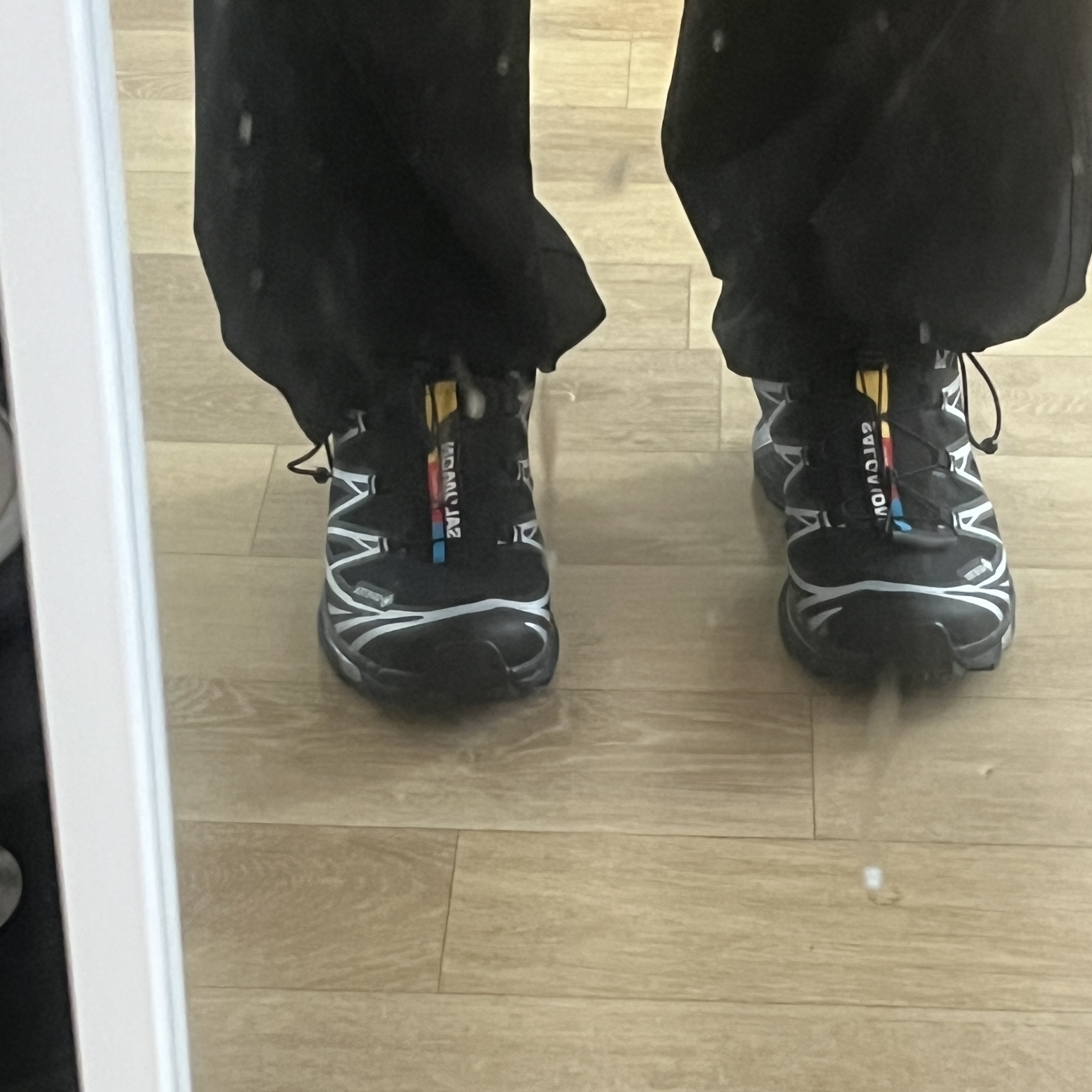 Salomon XT-6 GTX Black Silver 착용 스타일 - 1