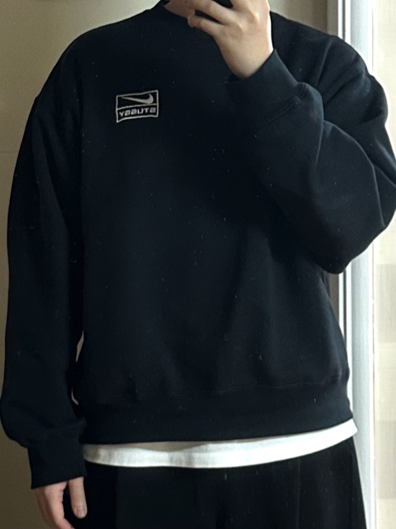 Nike x Stussy NRG Washed Fleece Crewneck Black (DO5310-010) 착용 스타일