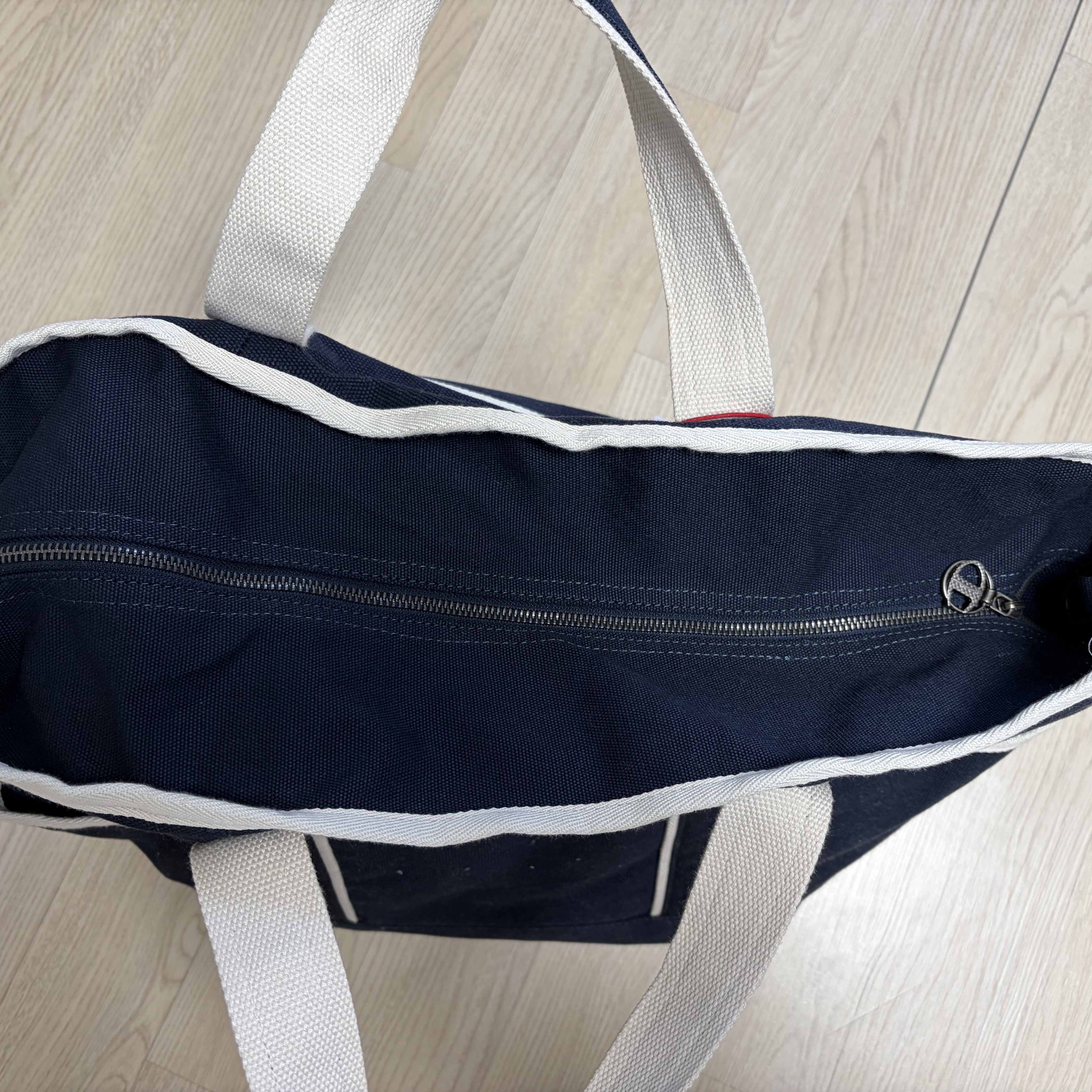 Zara x Champion Woven Shopper Bag Blue 착용 스타일 - 2