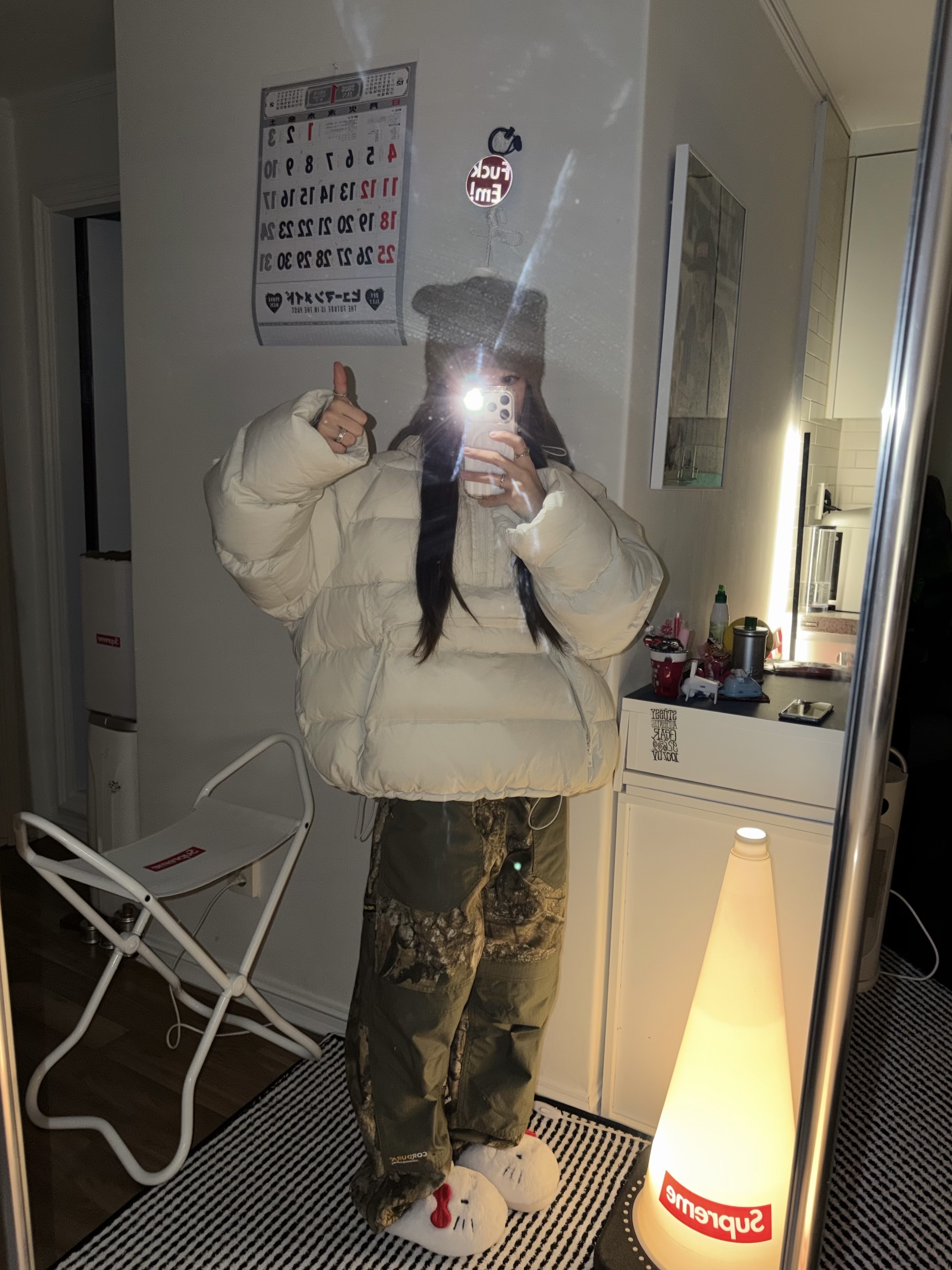 Palace Cordura Duck Canvas Jean Realtree - 24FW, Supreme Traffic Cone White - 25FW 착용 스타일