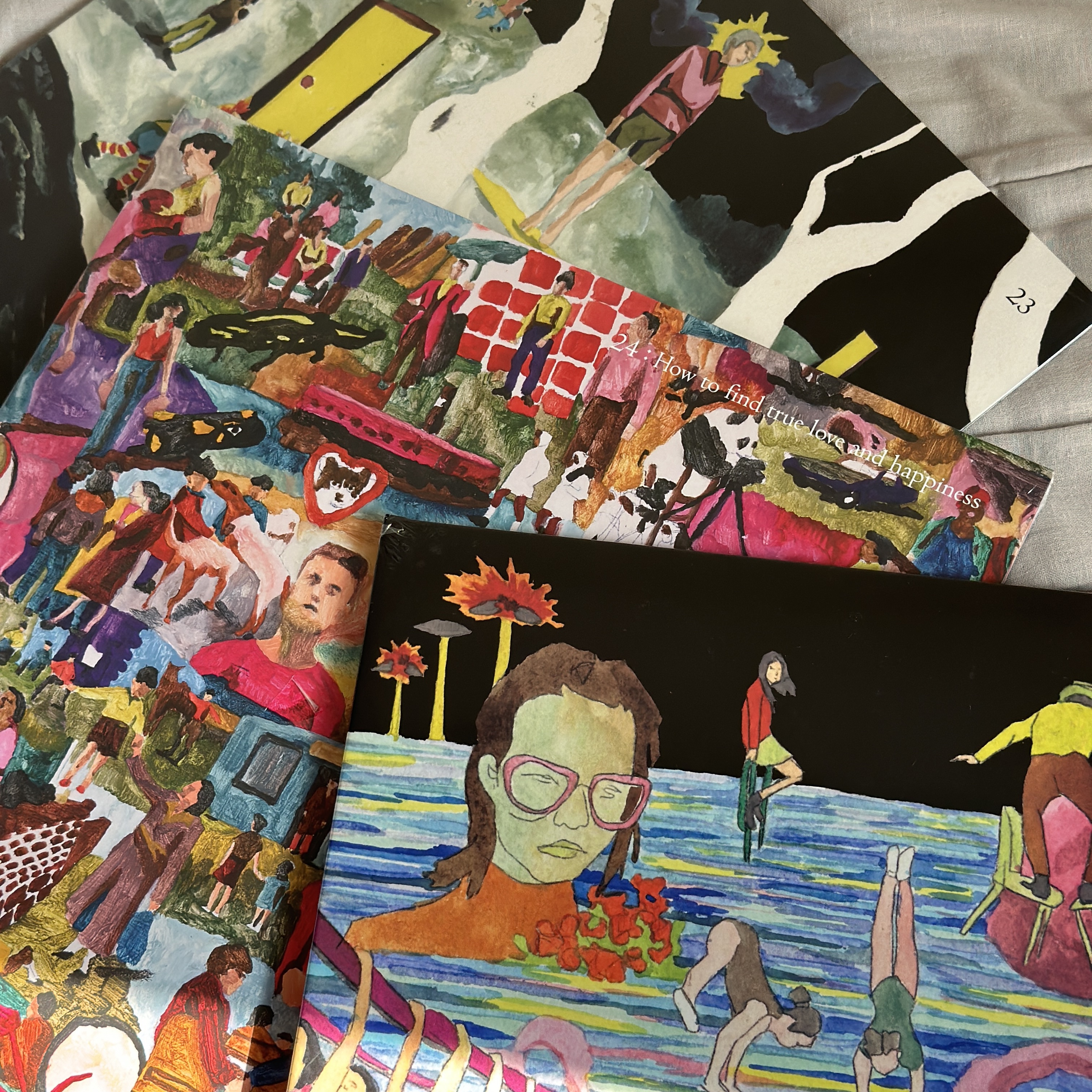 Hyukoh 1st Album 23 LP Transparent Clear (2LP), Hyukoh 3rd EP 24: How to find true love LP Transparent Red 착용 스타일 - 1