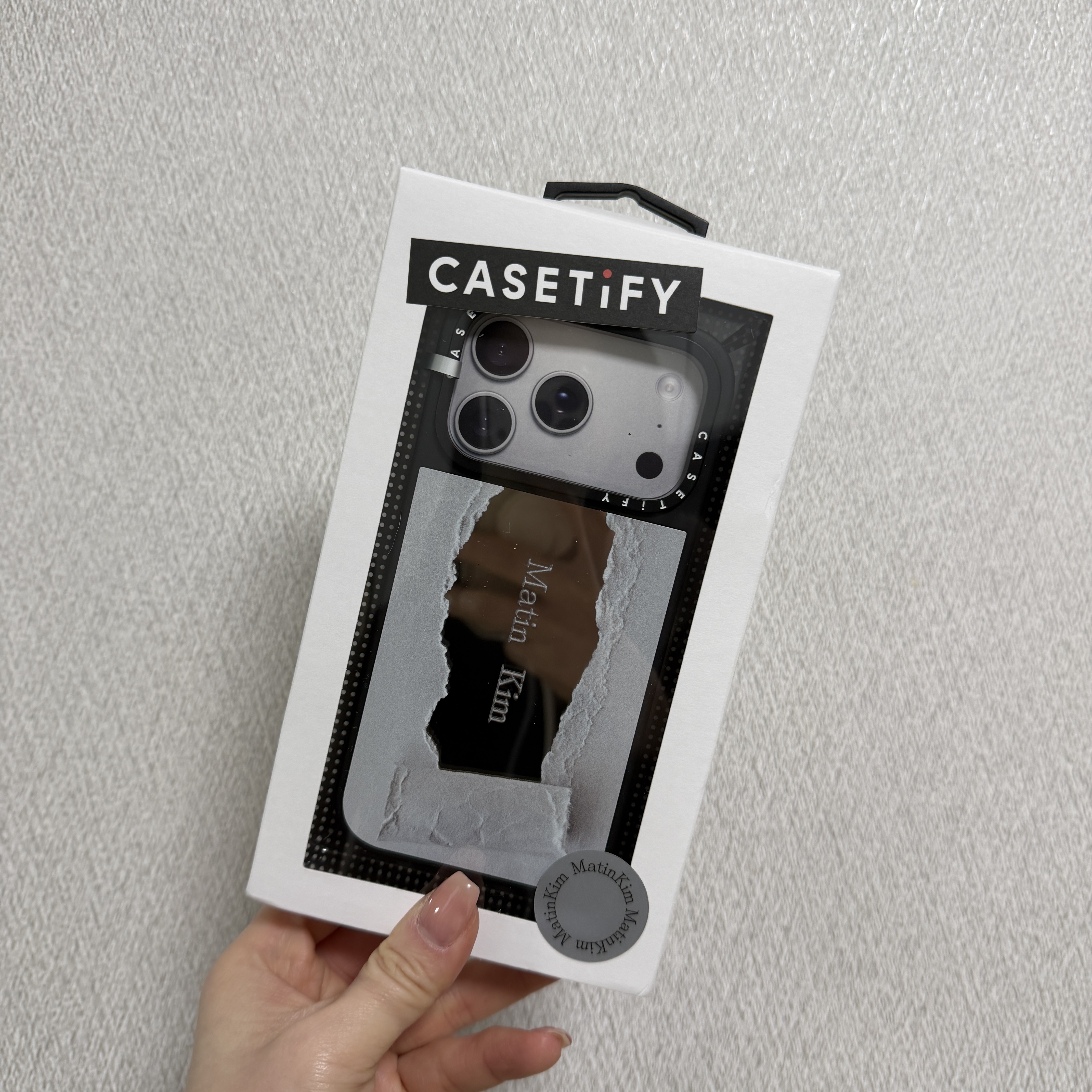 Castify x Matin Kim iPhone Paper Magsafe Compatible Mirror Case Silver Mirror Black Bumper 착용 스타일