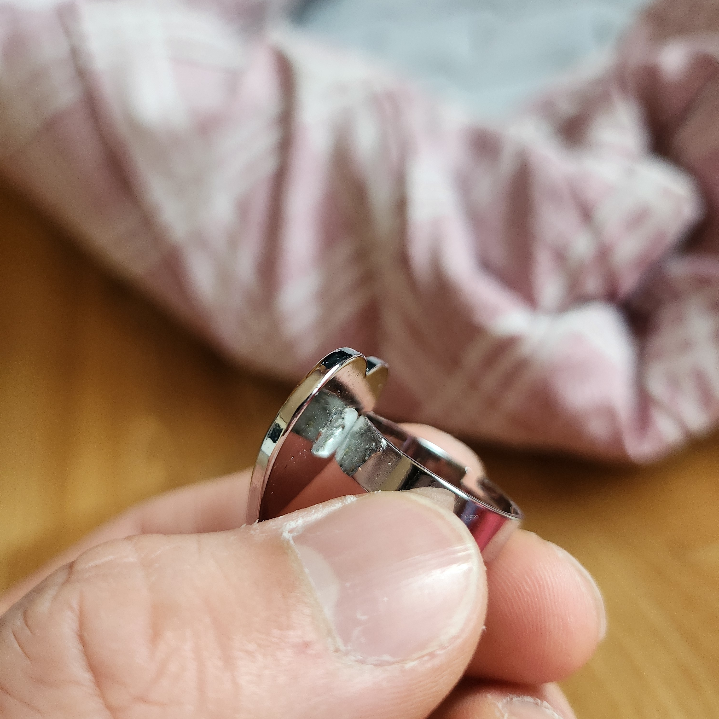 Human Made Heart Ring Red 착용 스타일