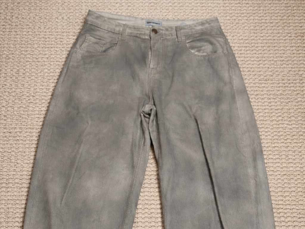 Millo Archive Reflect Curved Pants Dirty White 착용 스타일