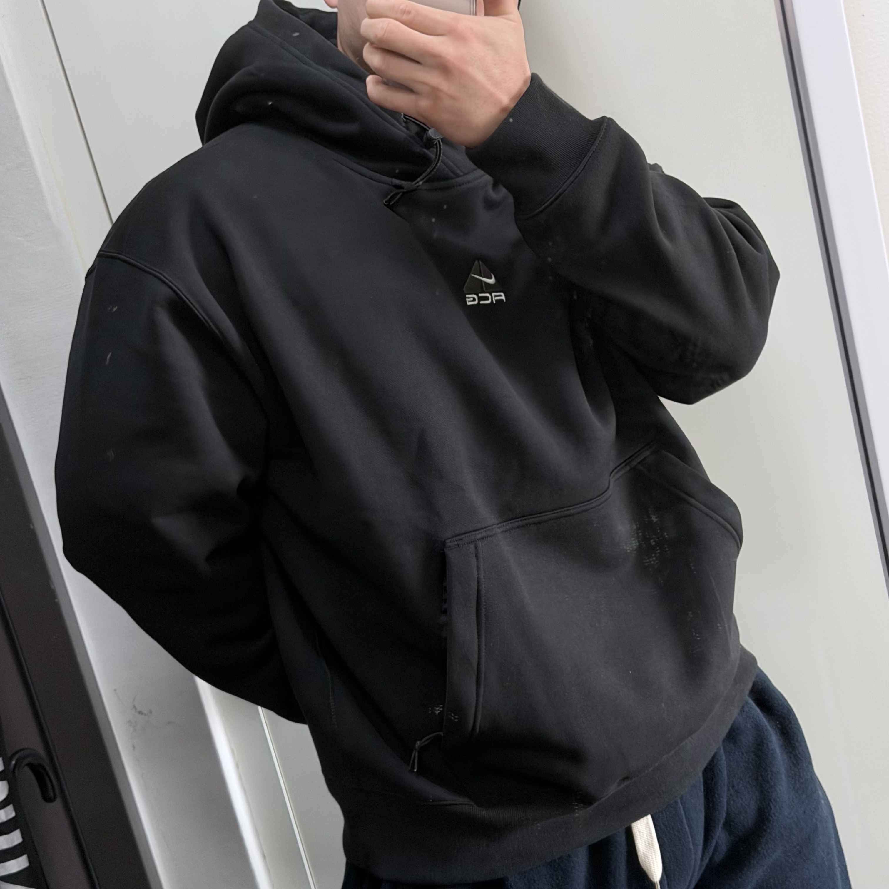 Nike ACG Therma-Fit Fleece Pullover Hoodie Black Anthracite - Asia 착용 스타일