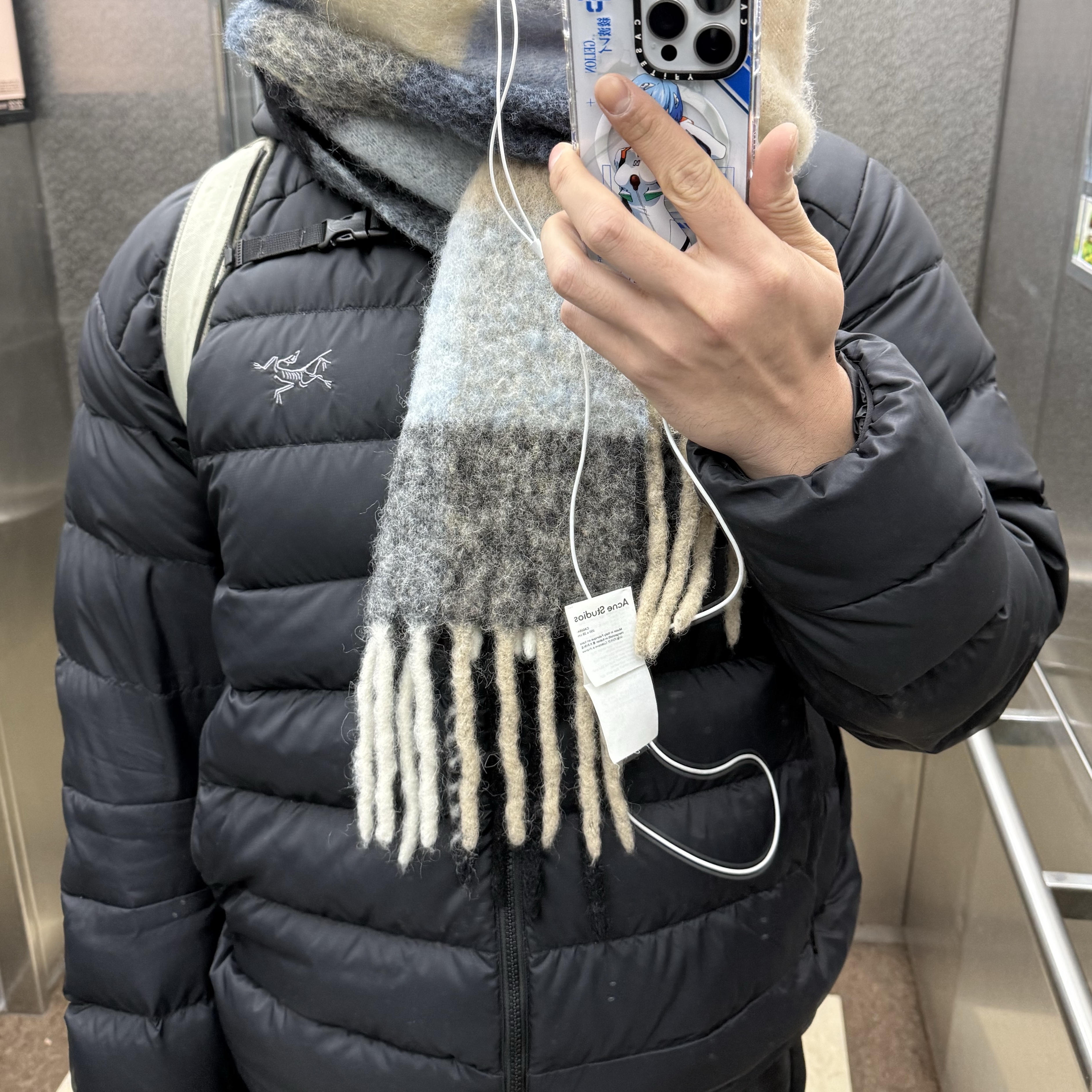 Arc'teryx Thorium Hoody Black 착용 스타일